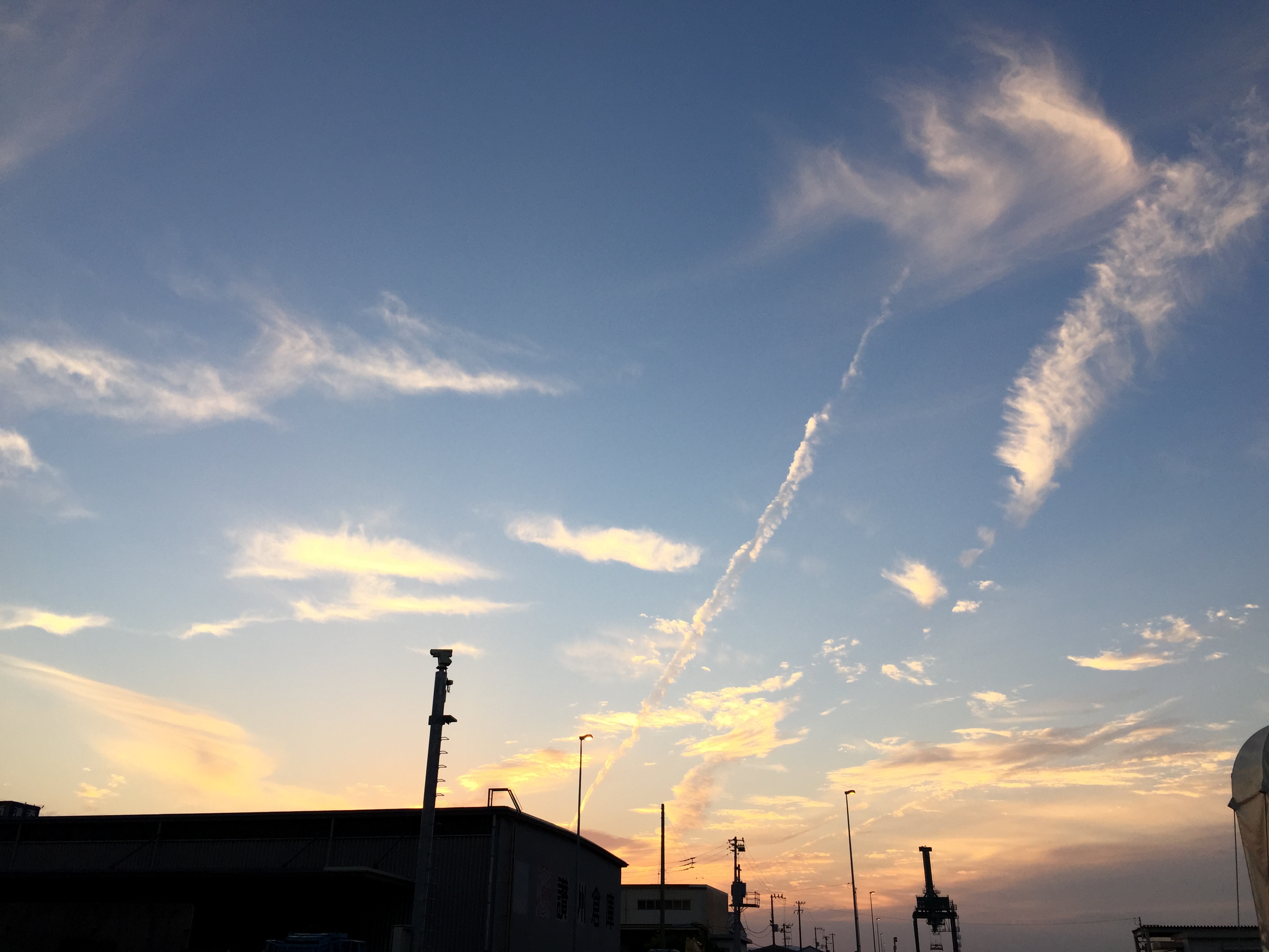 No.36776-1 地震雲