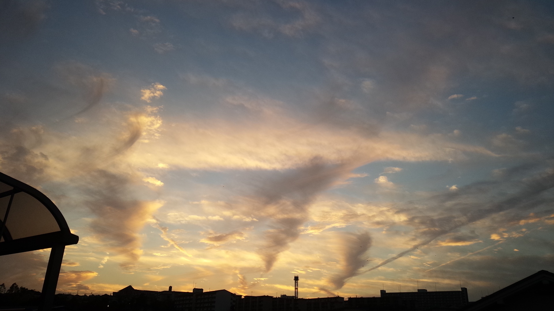 No.36829-1 地震雲