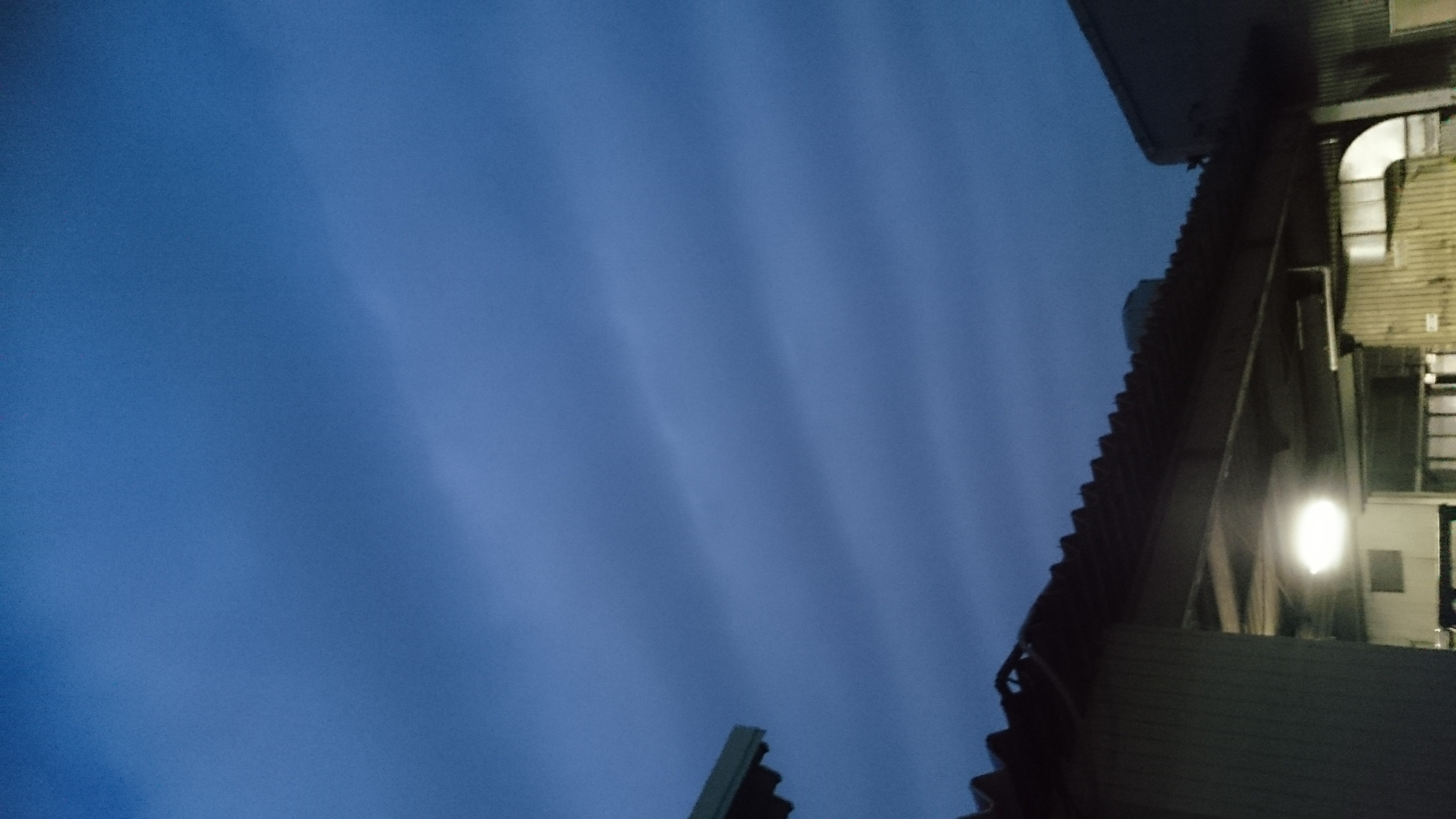 No.37120-1 地震雲