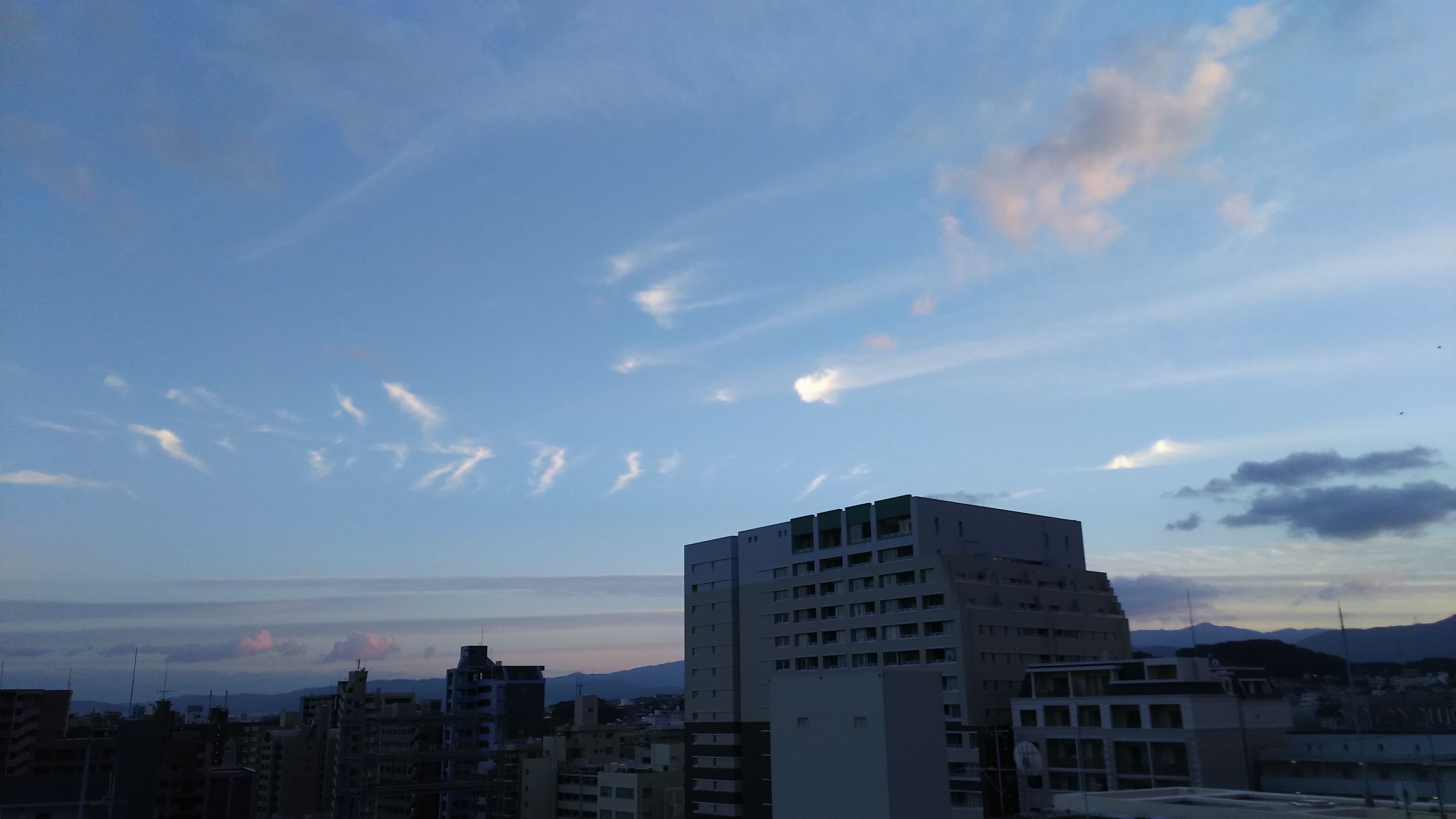 No.37168-1 地震雲