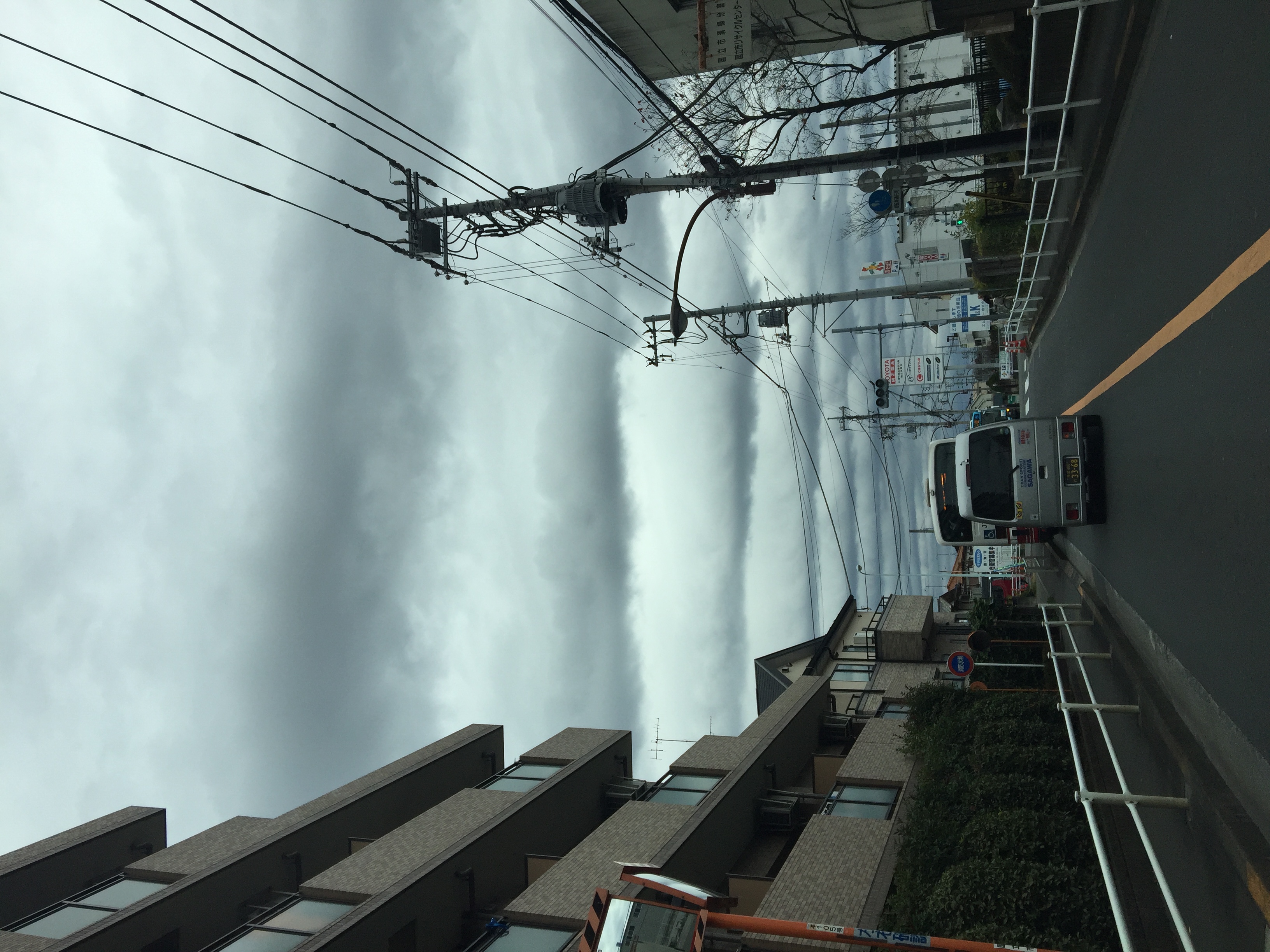 No.37657-1 地震雲