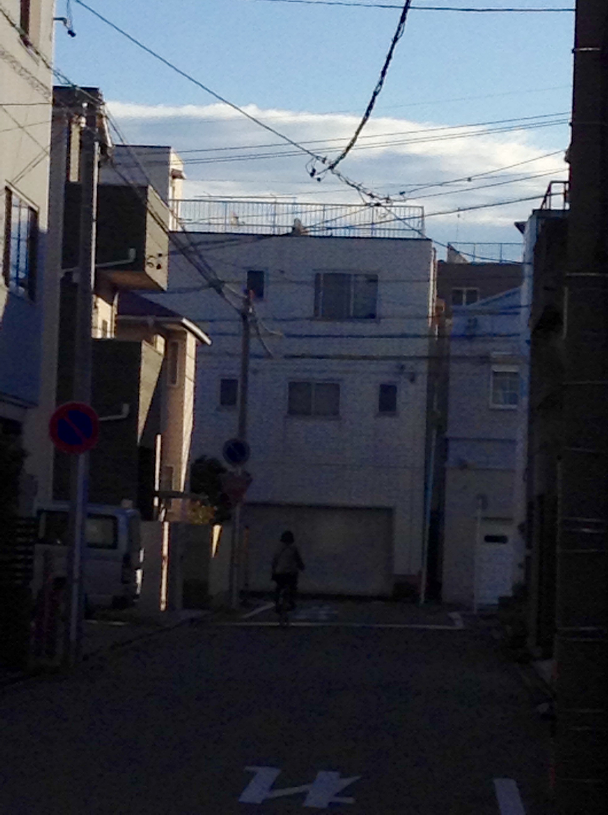 No.37706-1 地震雲