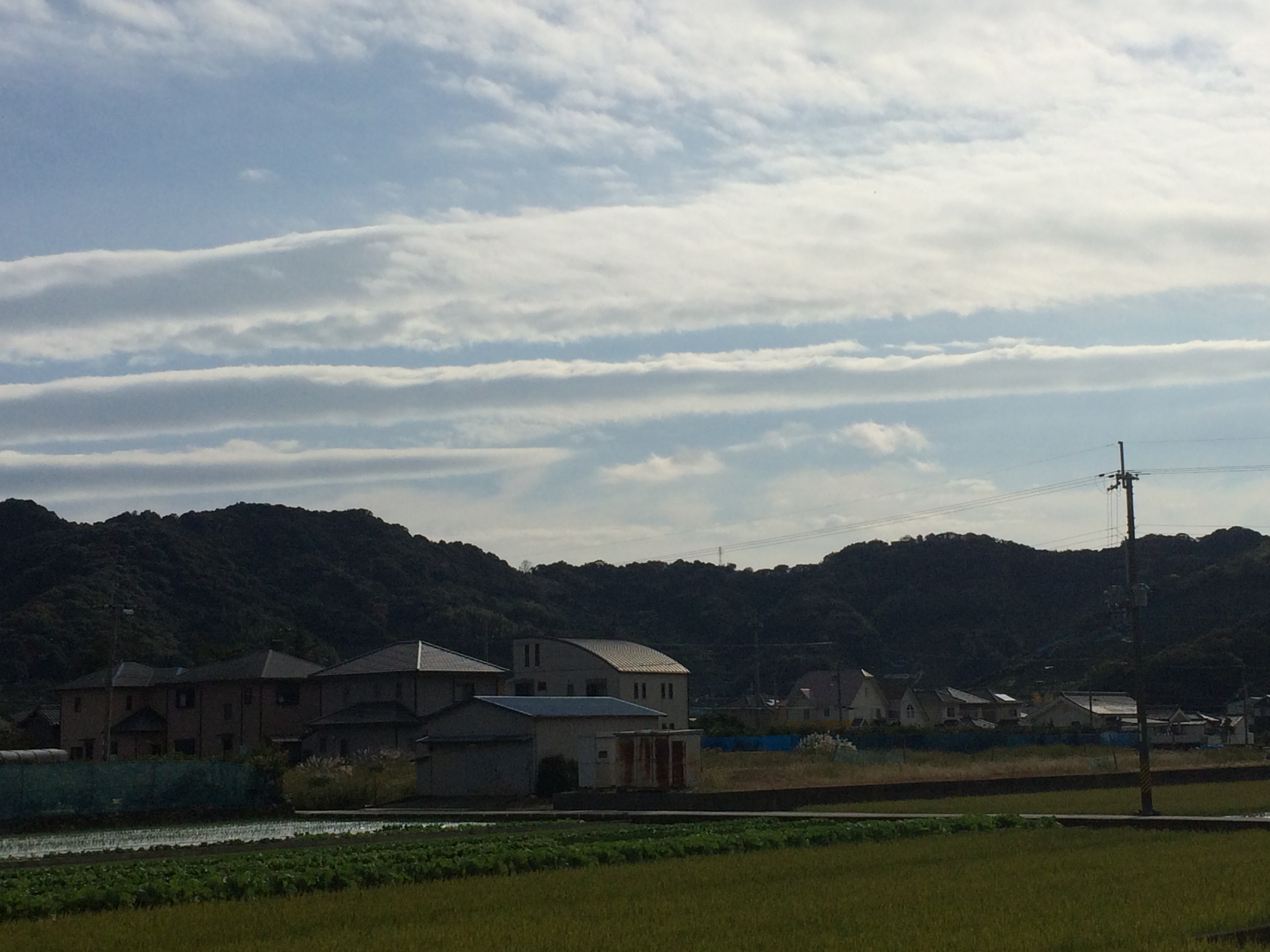 No.37729-1 地震雲