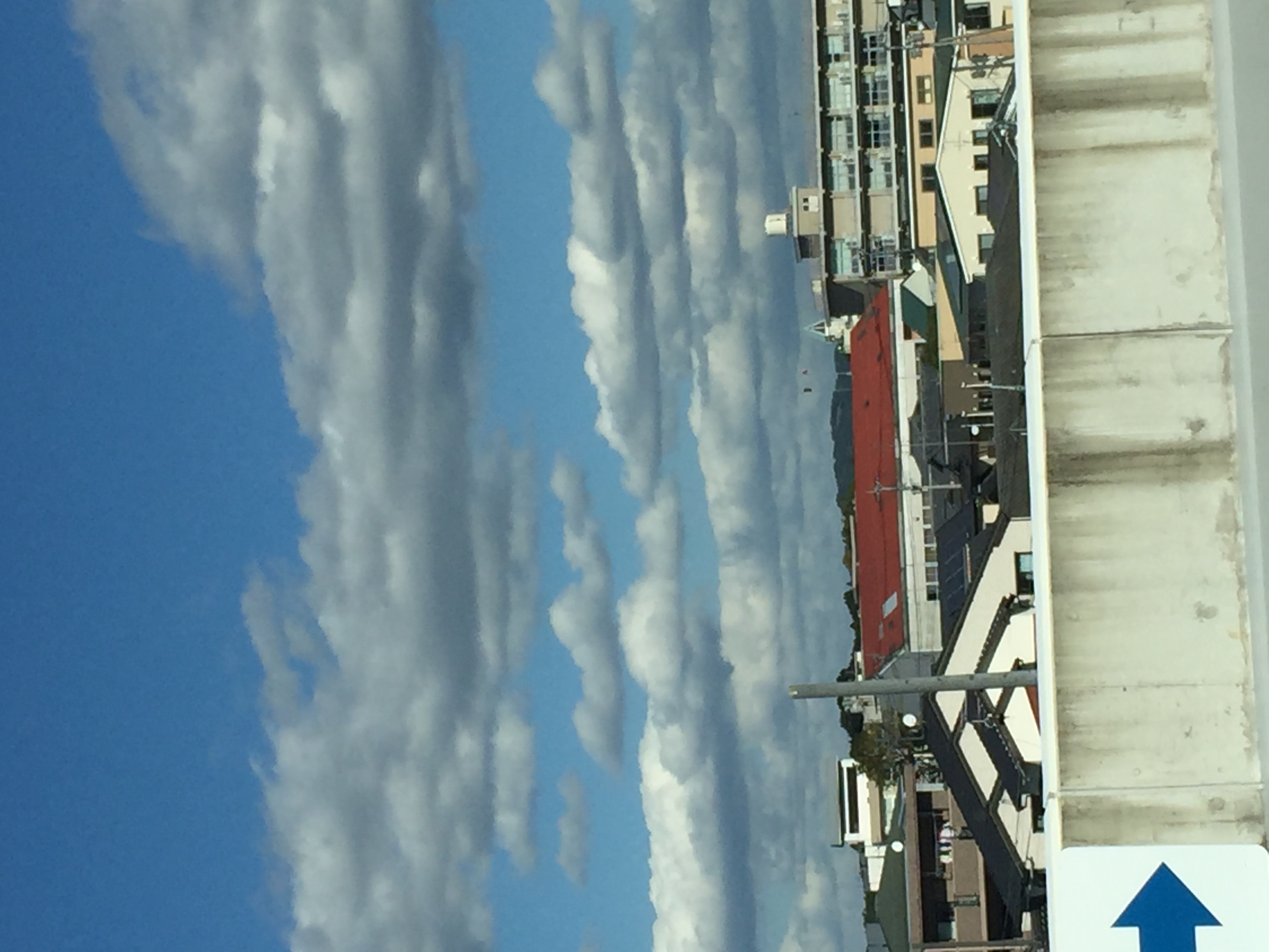 No.37812-1 地震雲