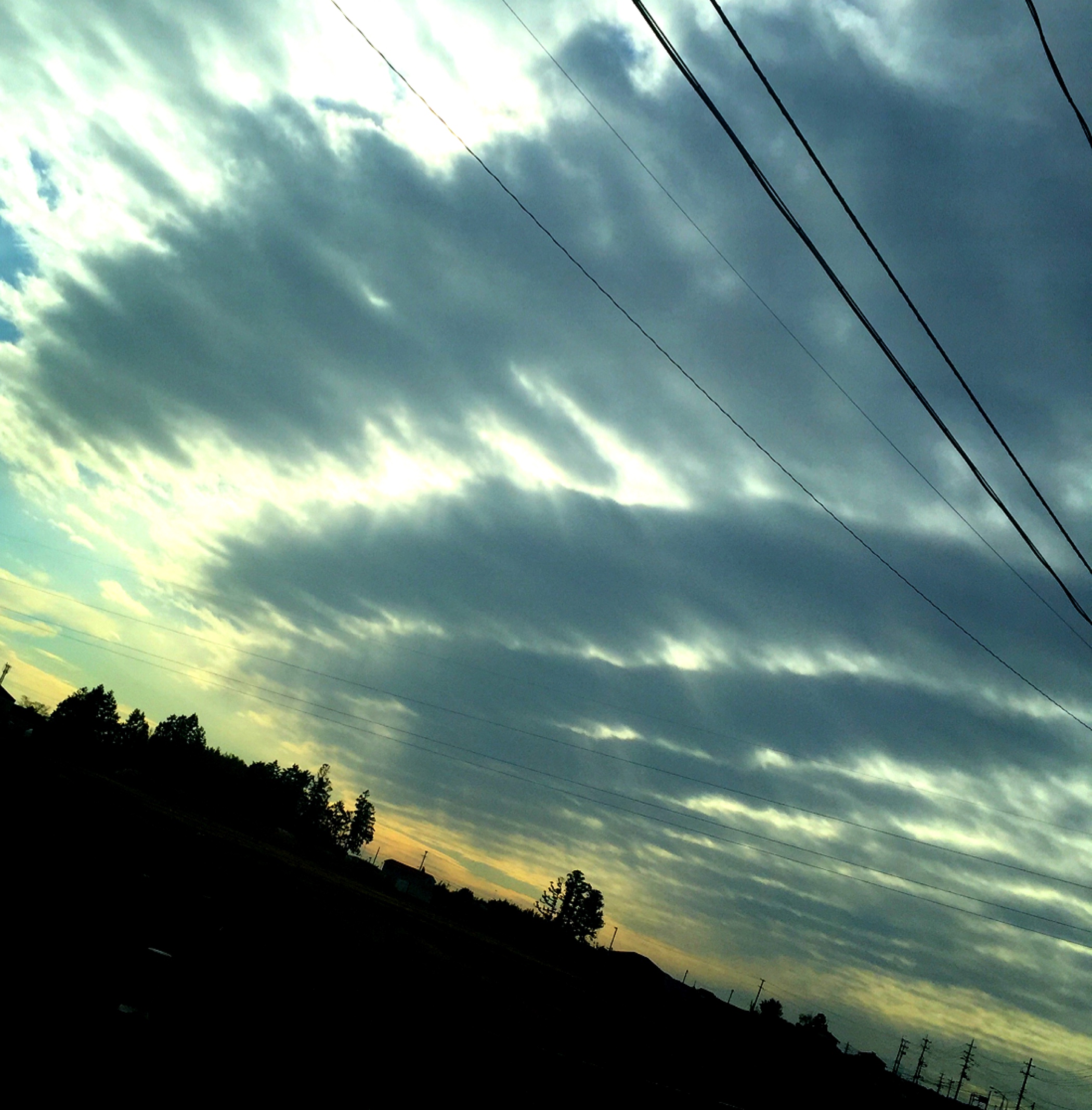 No.37818-1 地震雲