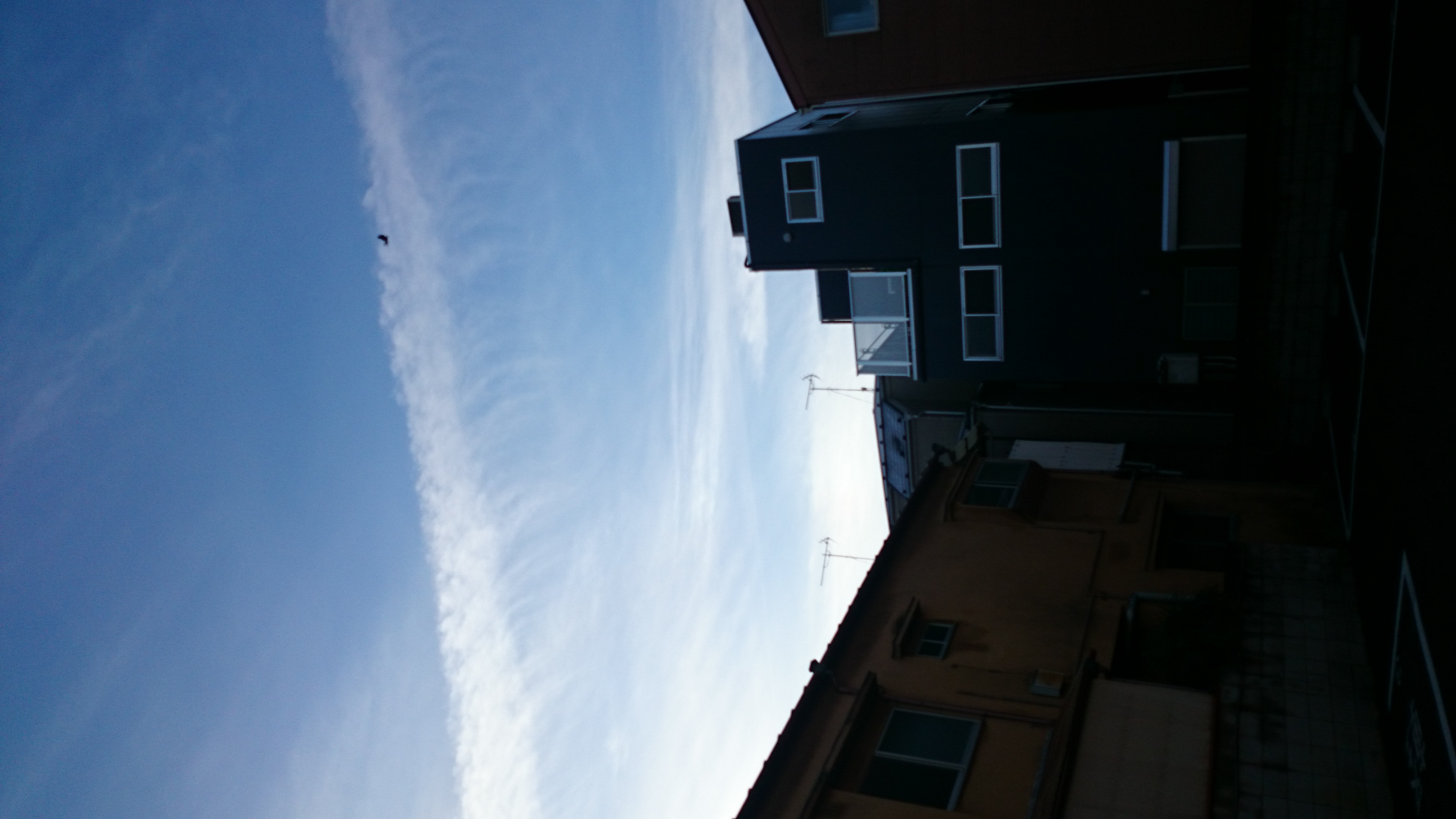 No.37866-1 地震雲