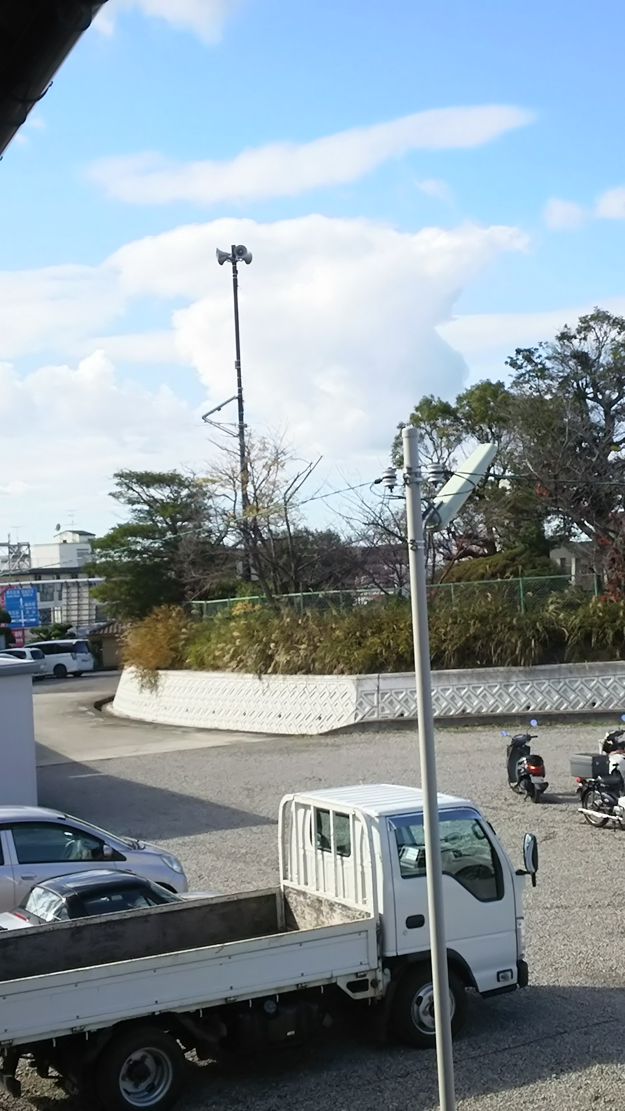 No.37923-1 地震雲