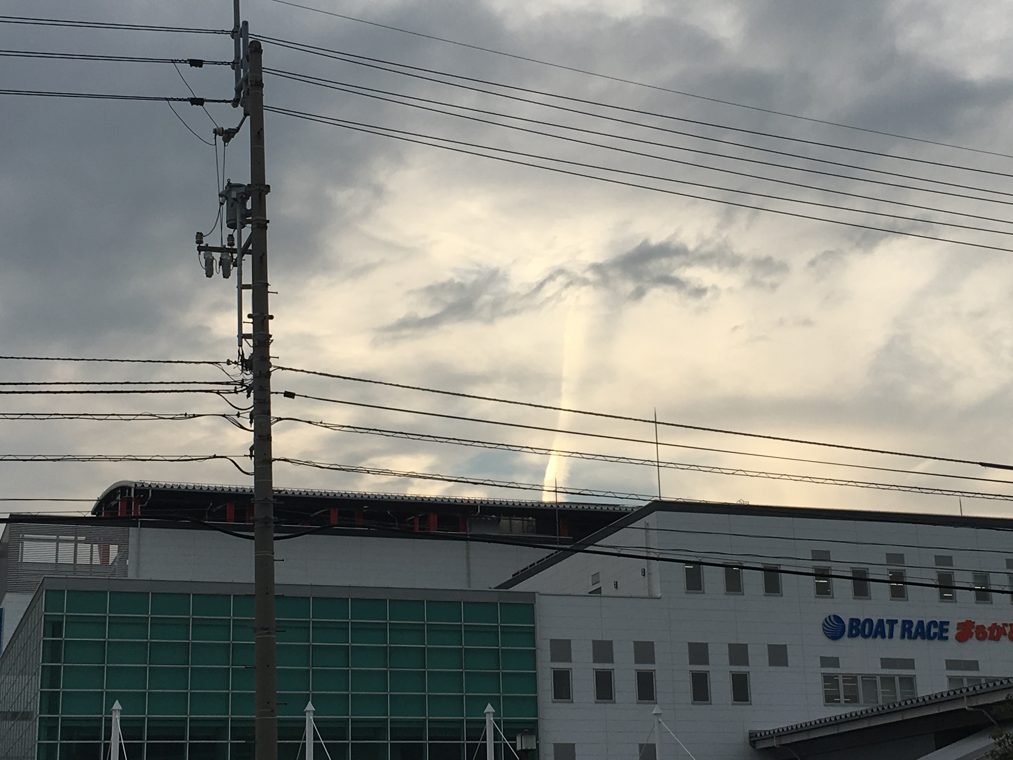 No.37978-1 地震雲