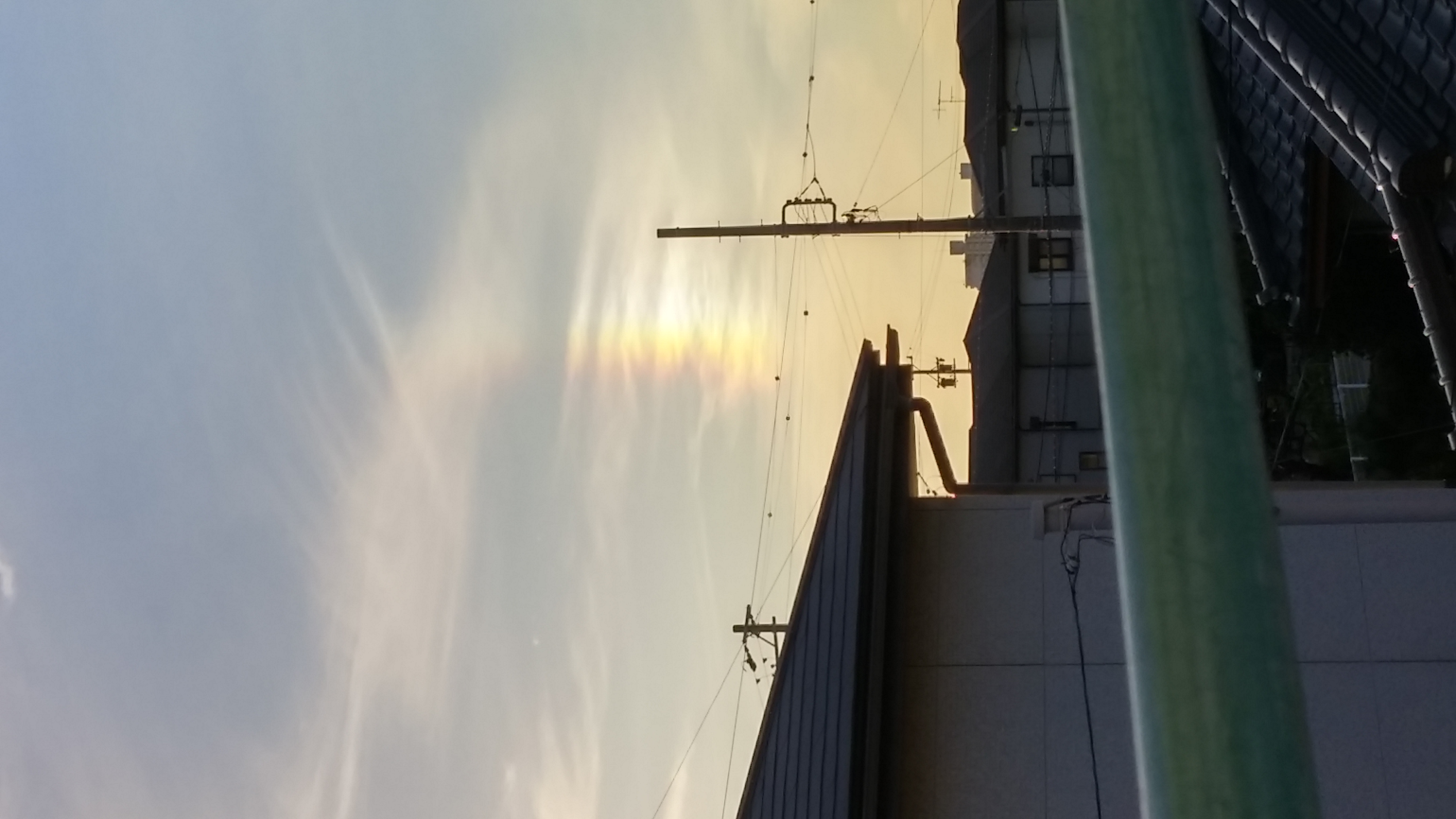 No.38250-1 地震雲