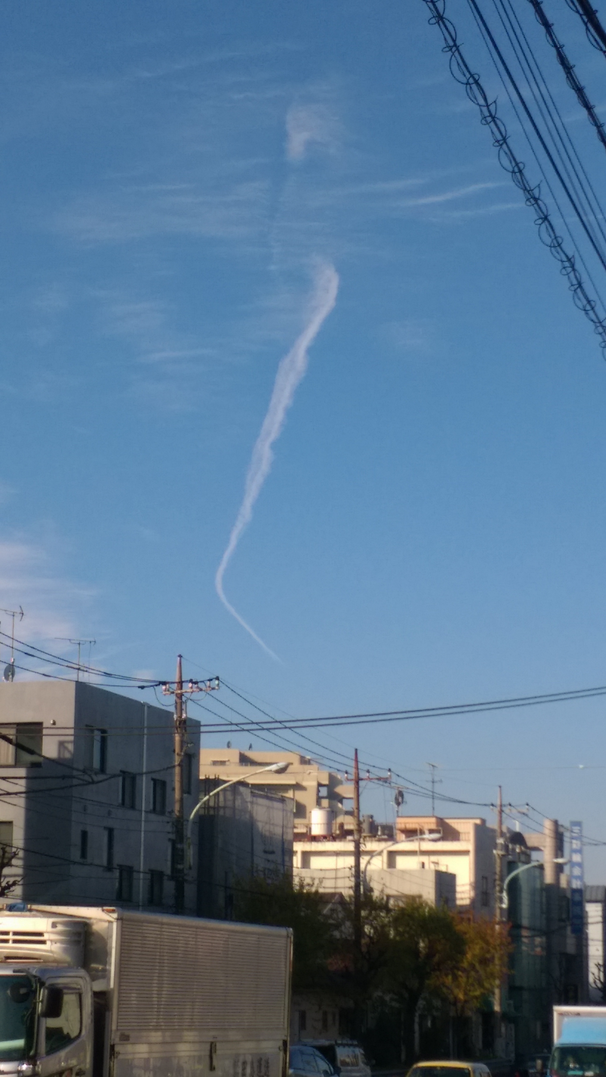 No.38464-1 地震雲