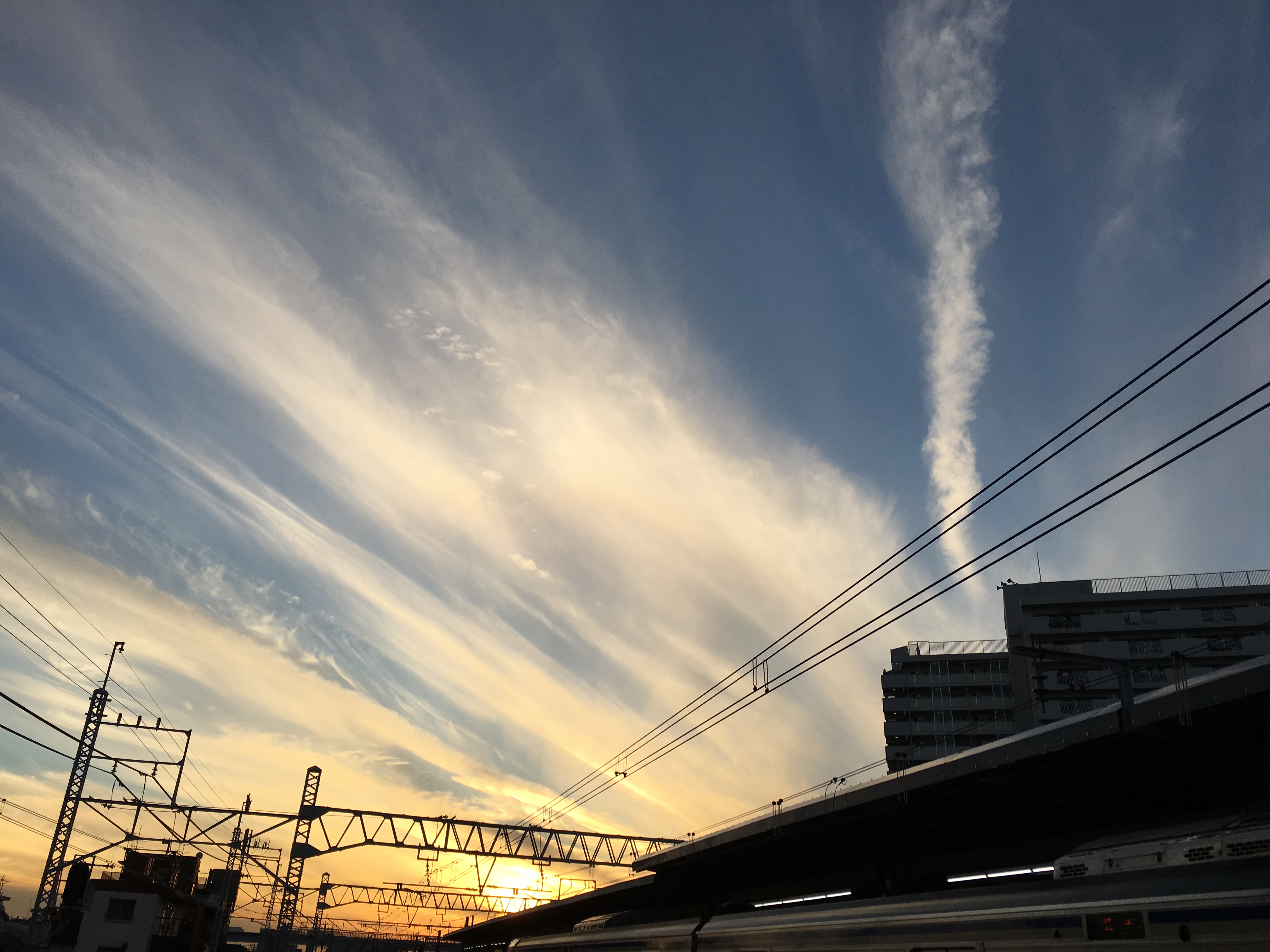 No.38728-1 地震雲