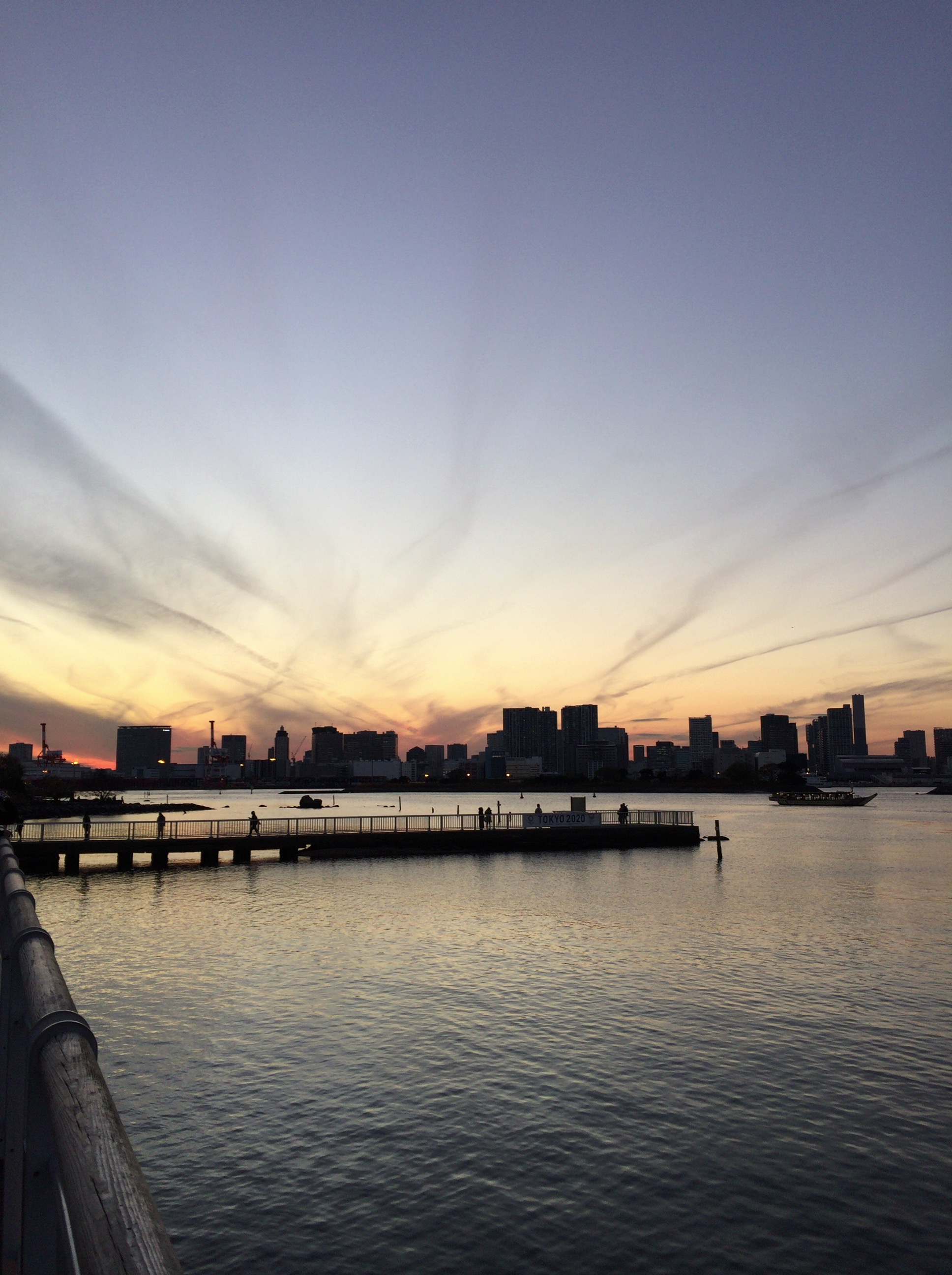 No.38742-1 地震雲