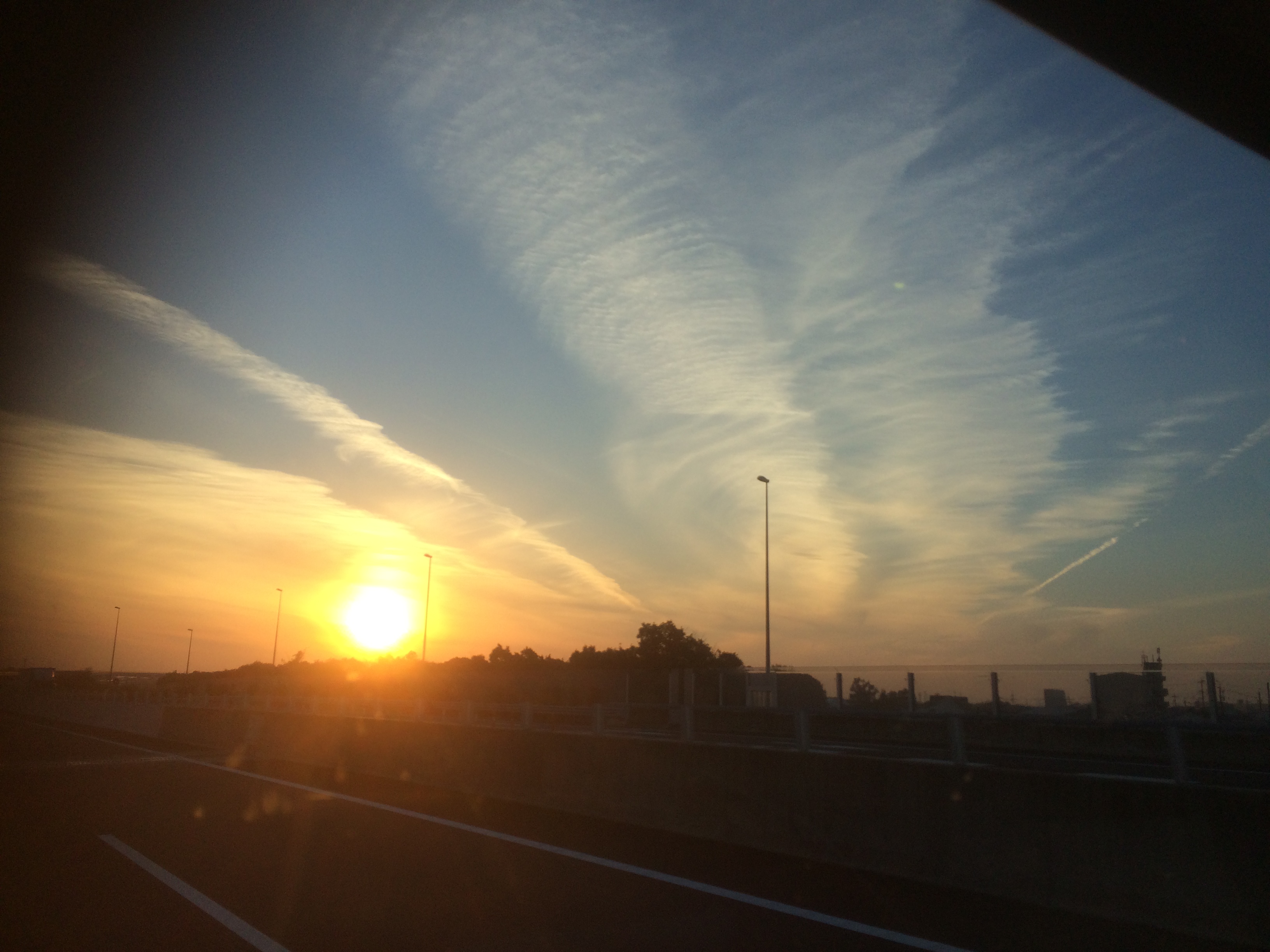 No.39207-1 地震雲