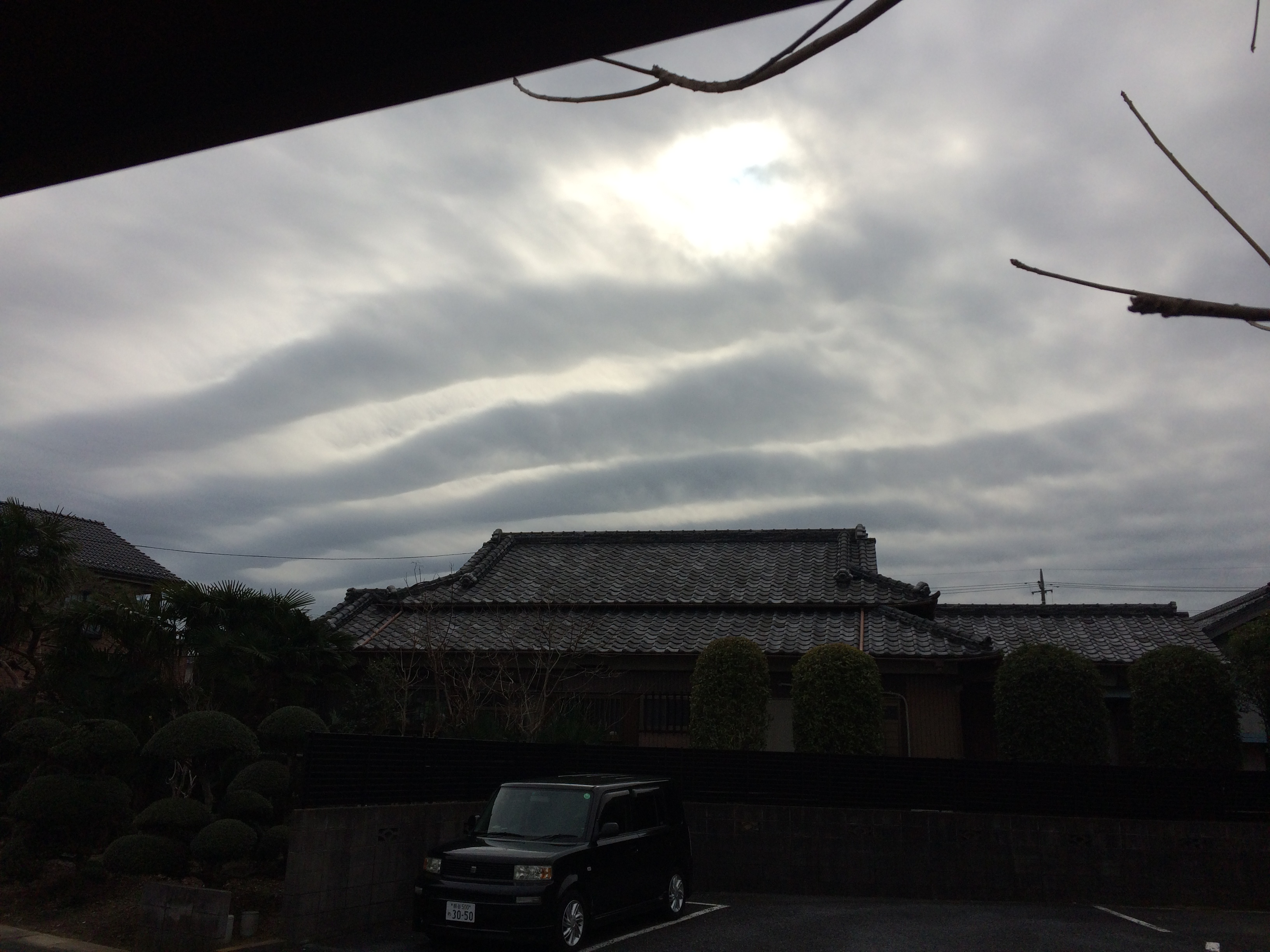 No.39377-1 地震雲