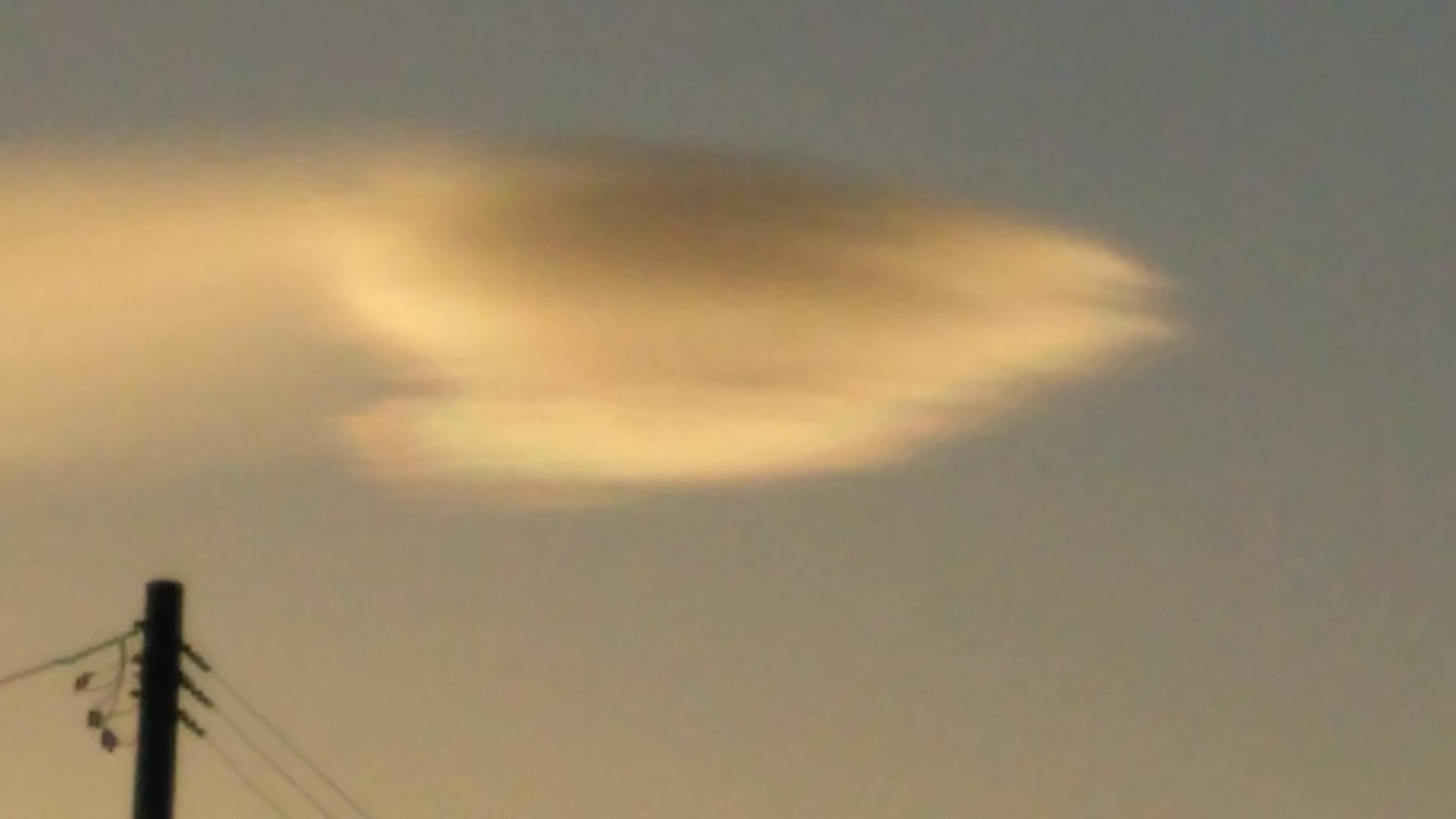 No.39648-1 地震雲