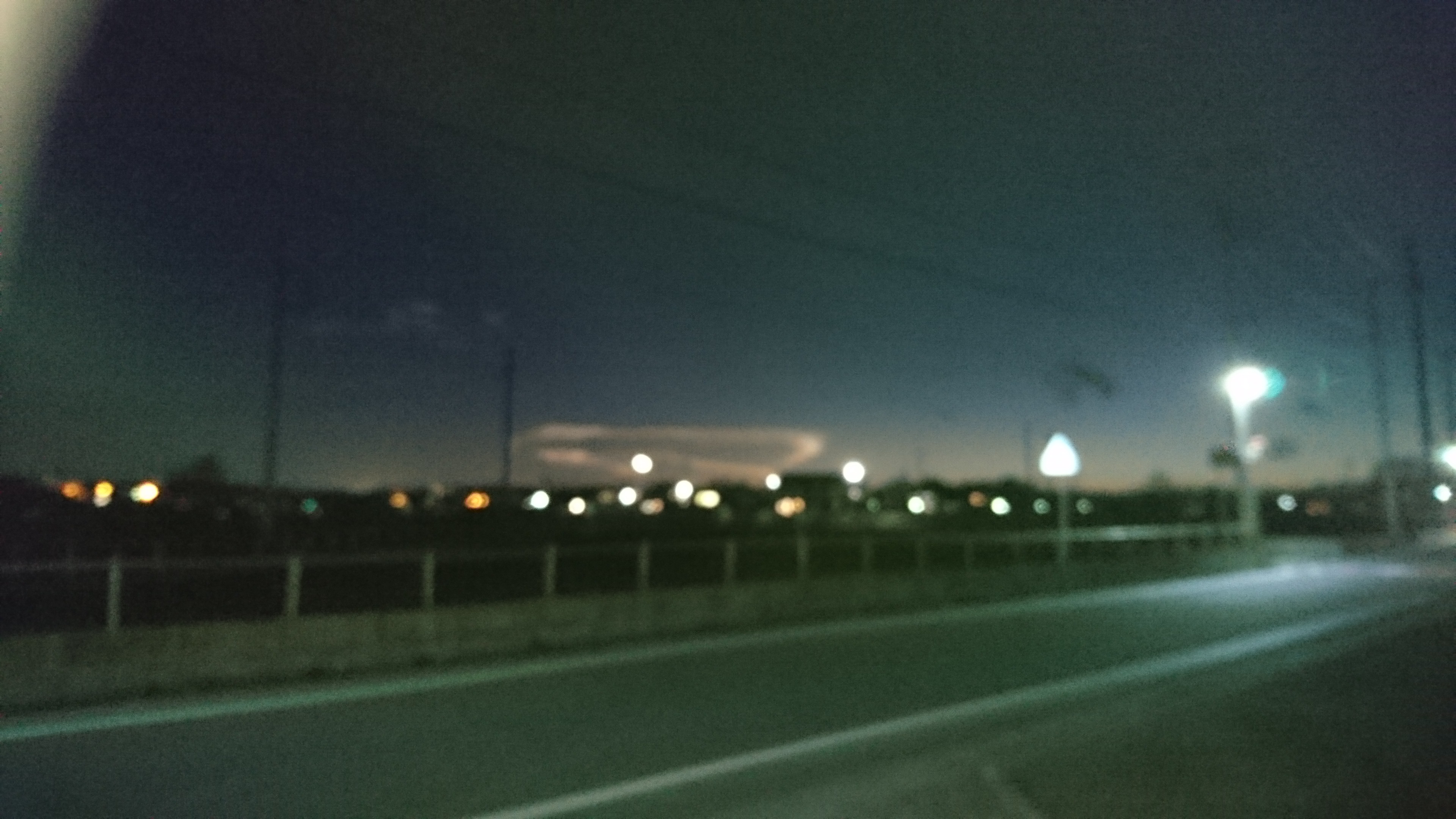 No.40052-1 地震雲