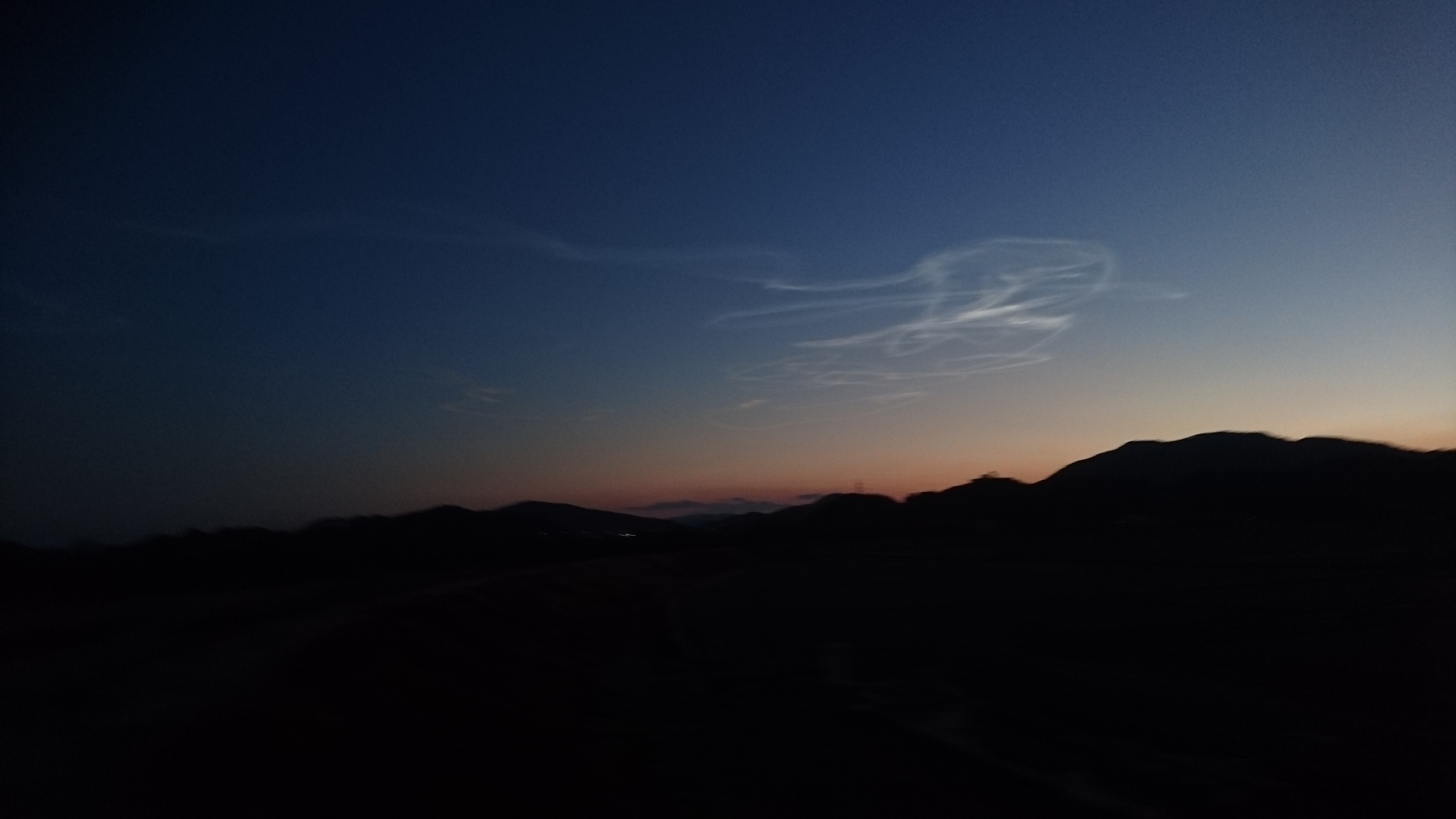 No.40095-1 地震雲