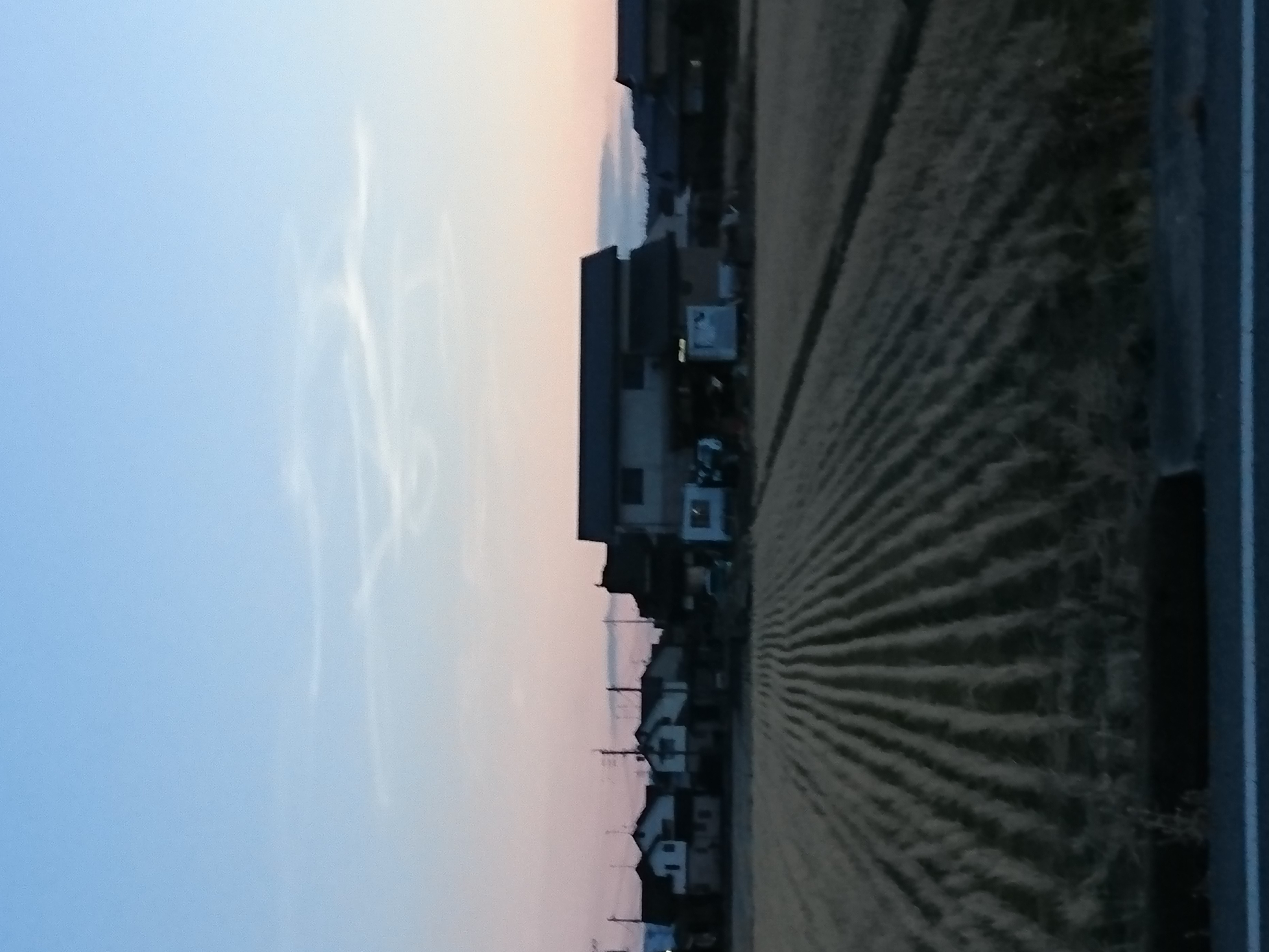 No.40118-1 地震雲