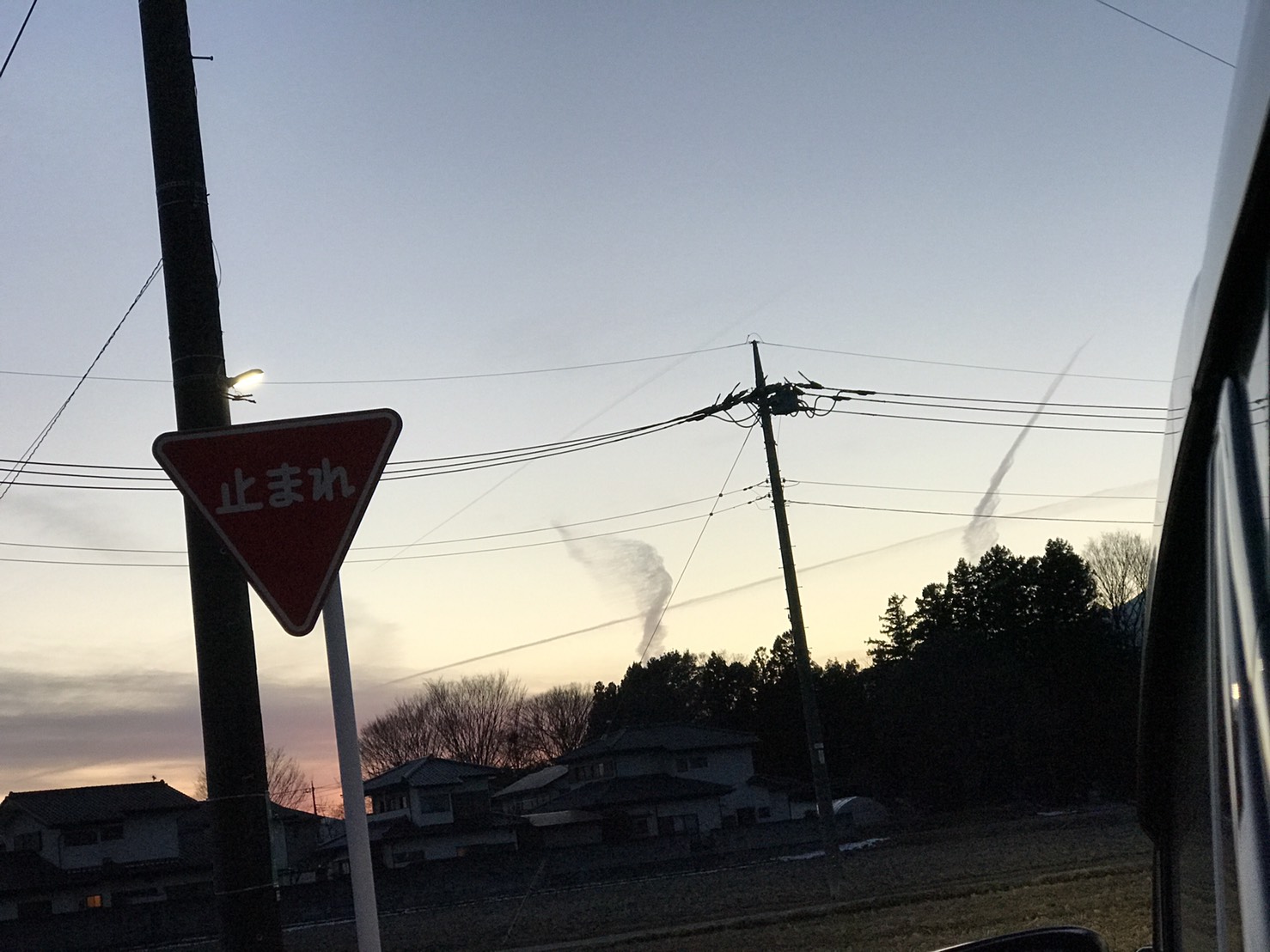 No.40197-1 地震雲