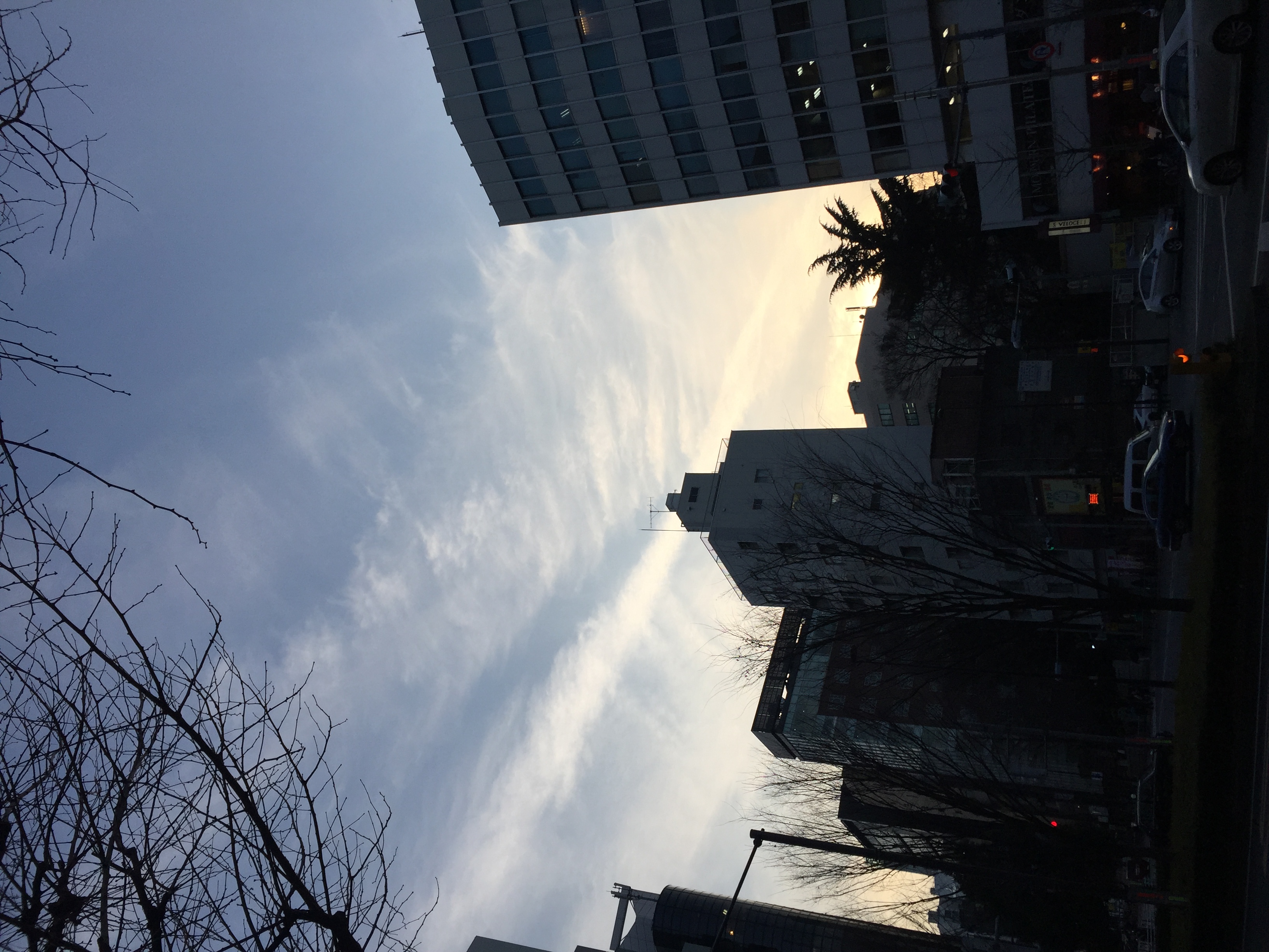 No.40201-1 地震雲