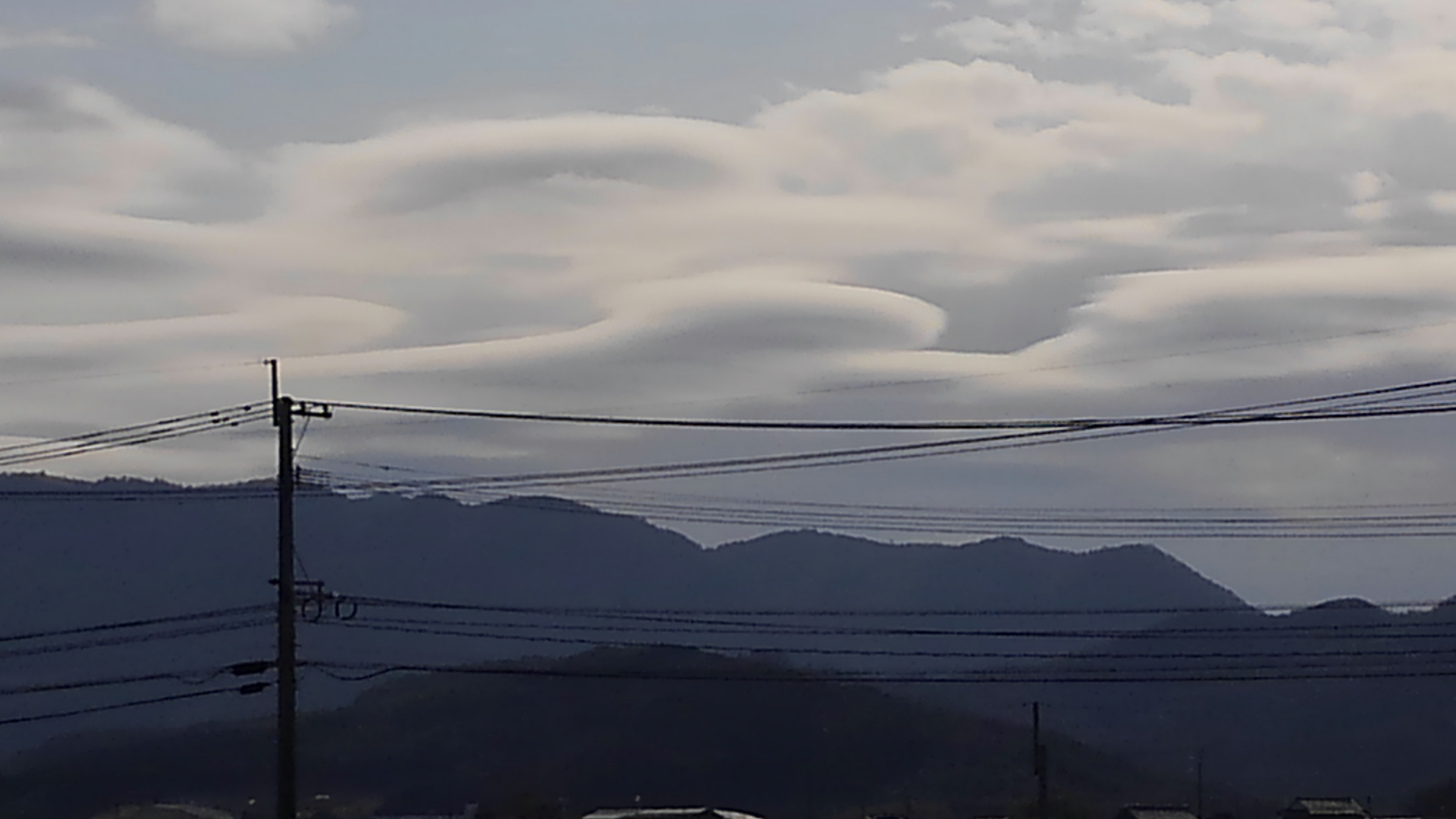 No.40404-1 地震雲