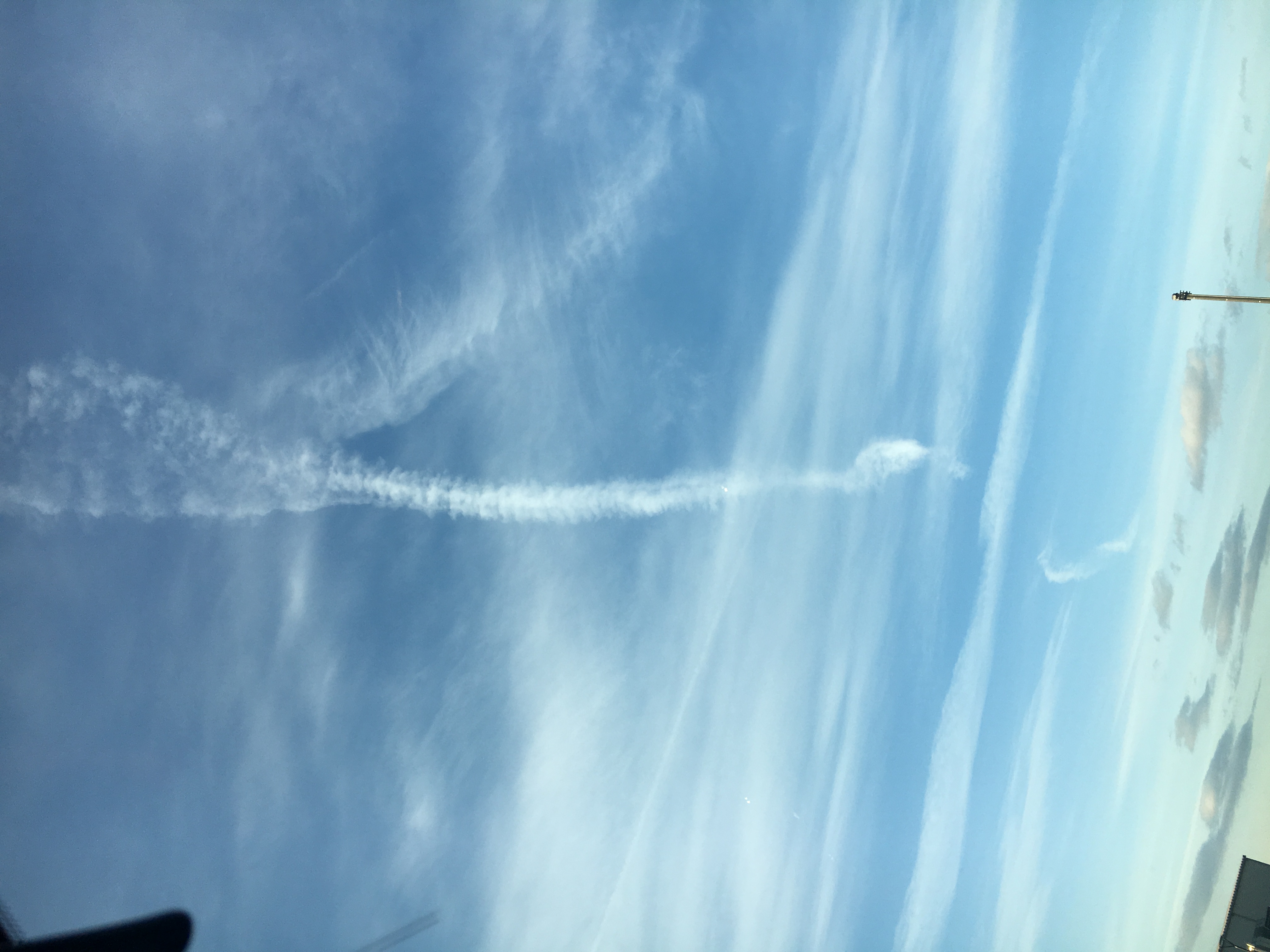 No.40604-1 地震雲