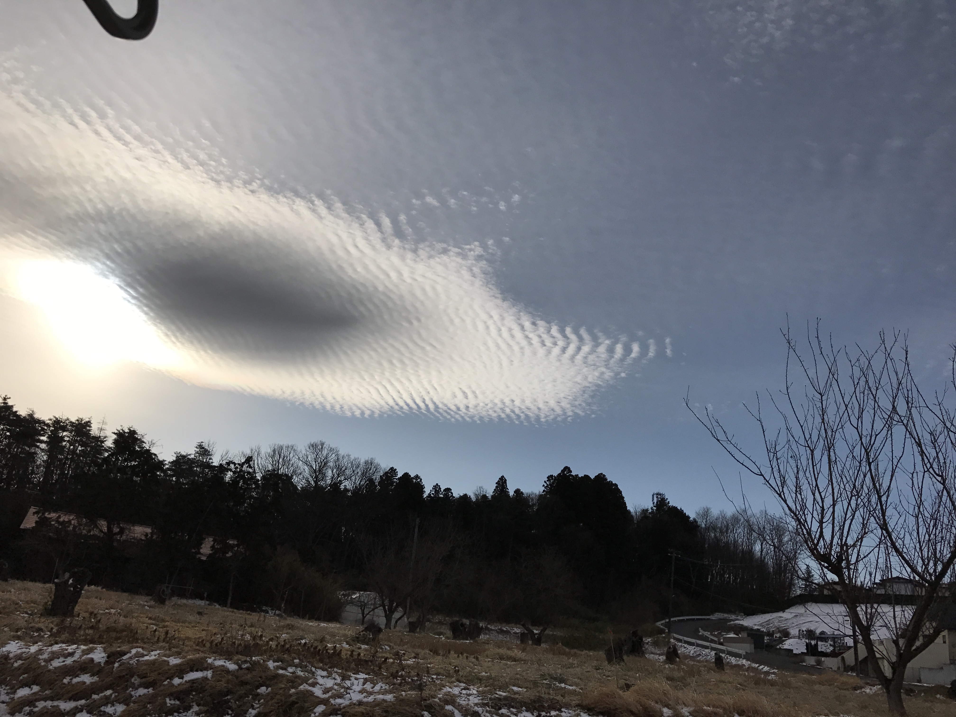 No.40907-1 地震雲