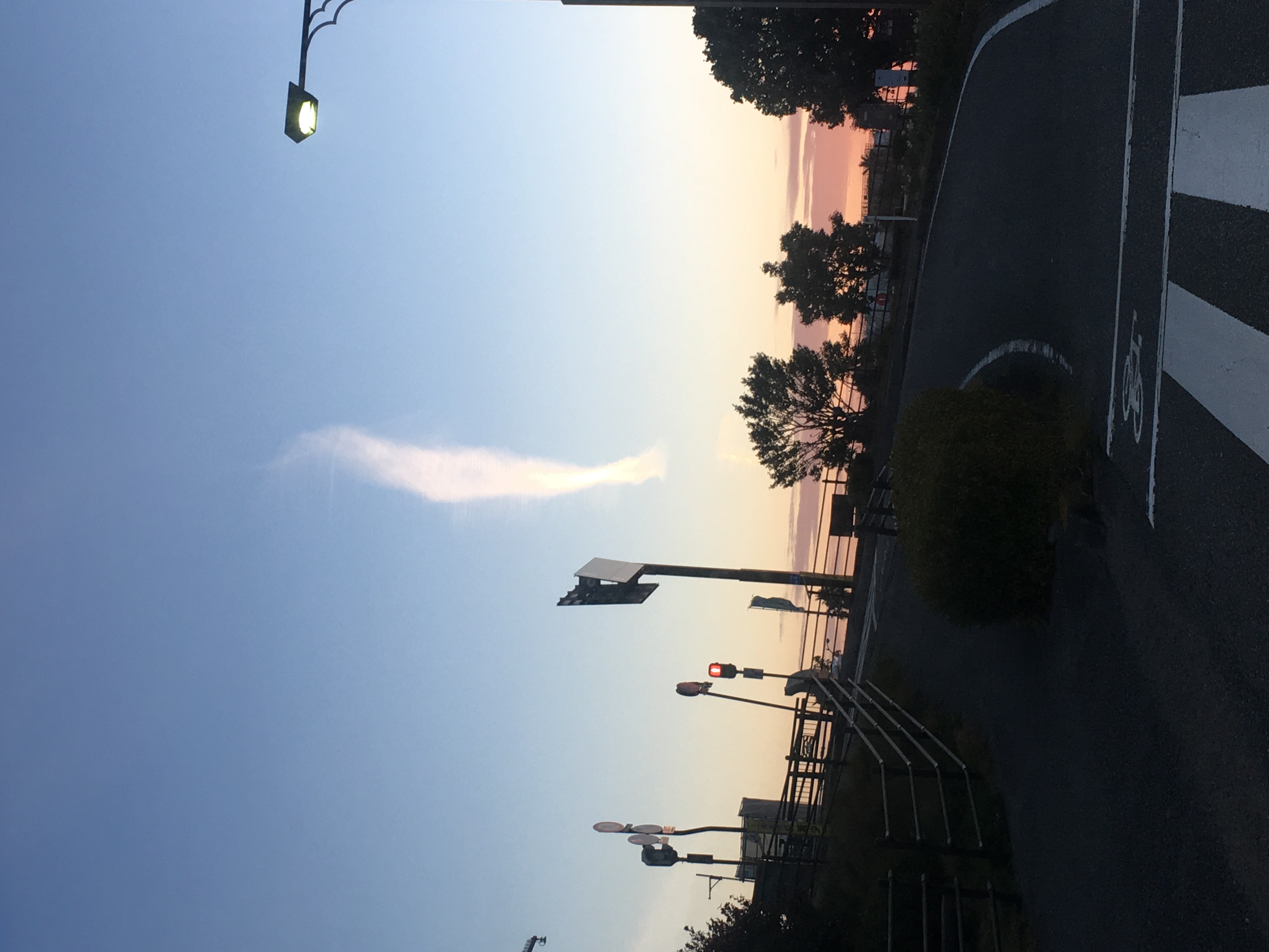 No.40930-1 地震雲