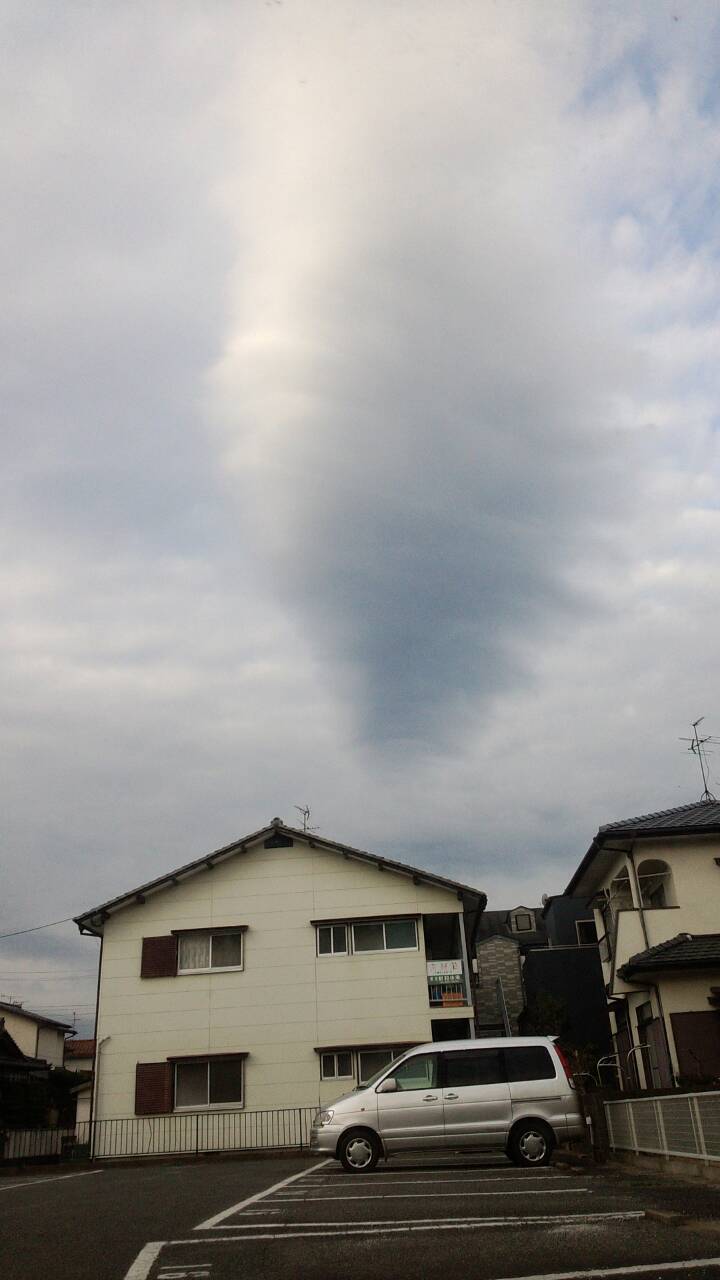 No.40931-1 地震雲