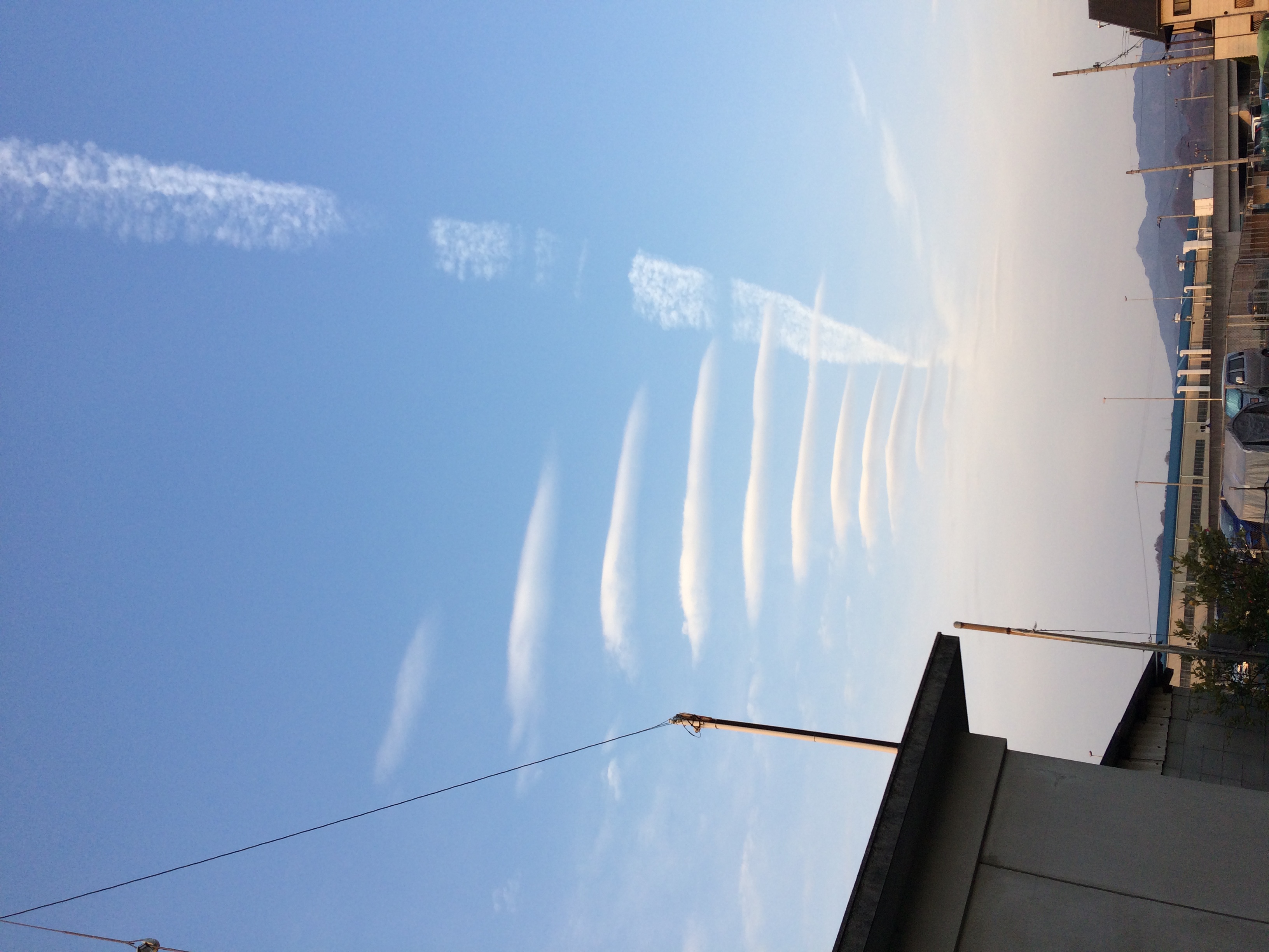 No.41742-1 地震雲