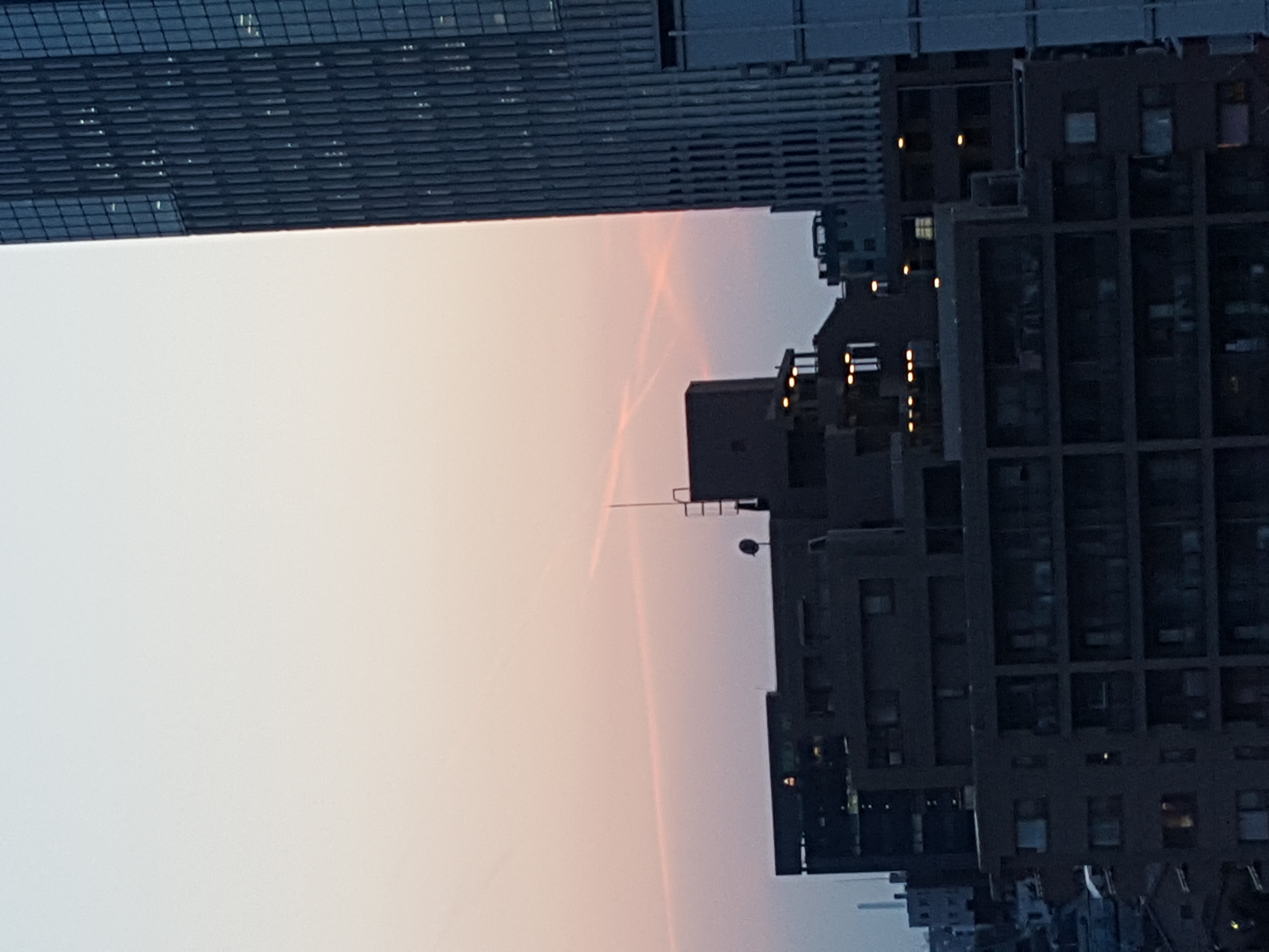 No.42177-1 地震雲