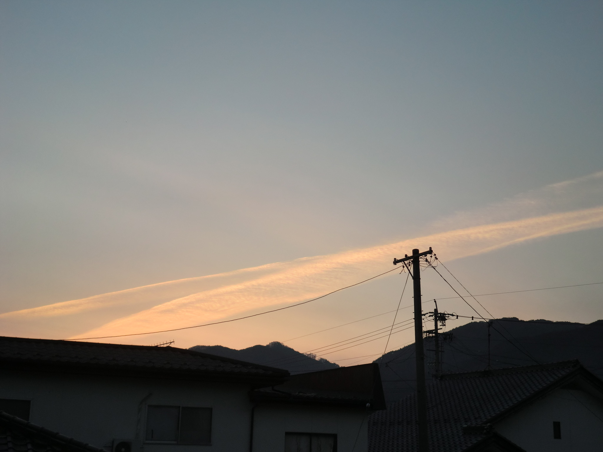 No.42178-1 地震雲