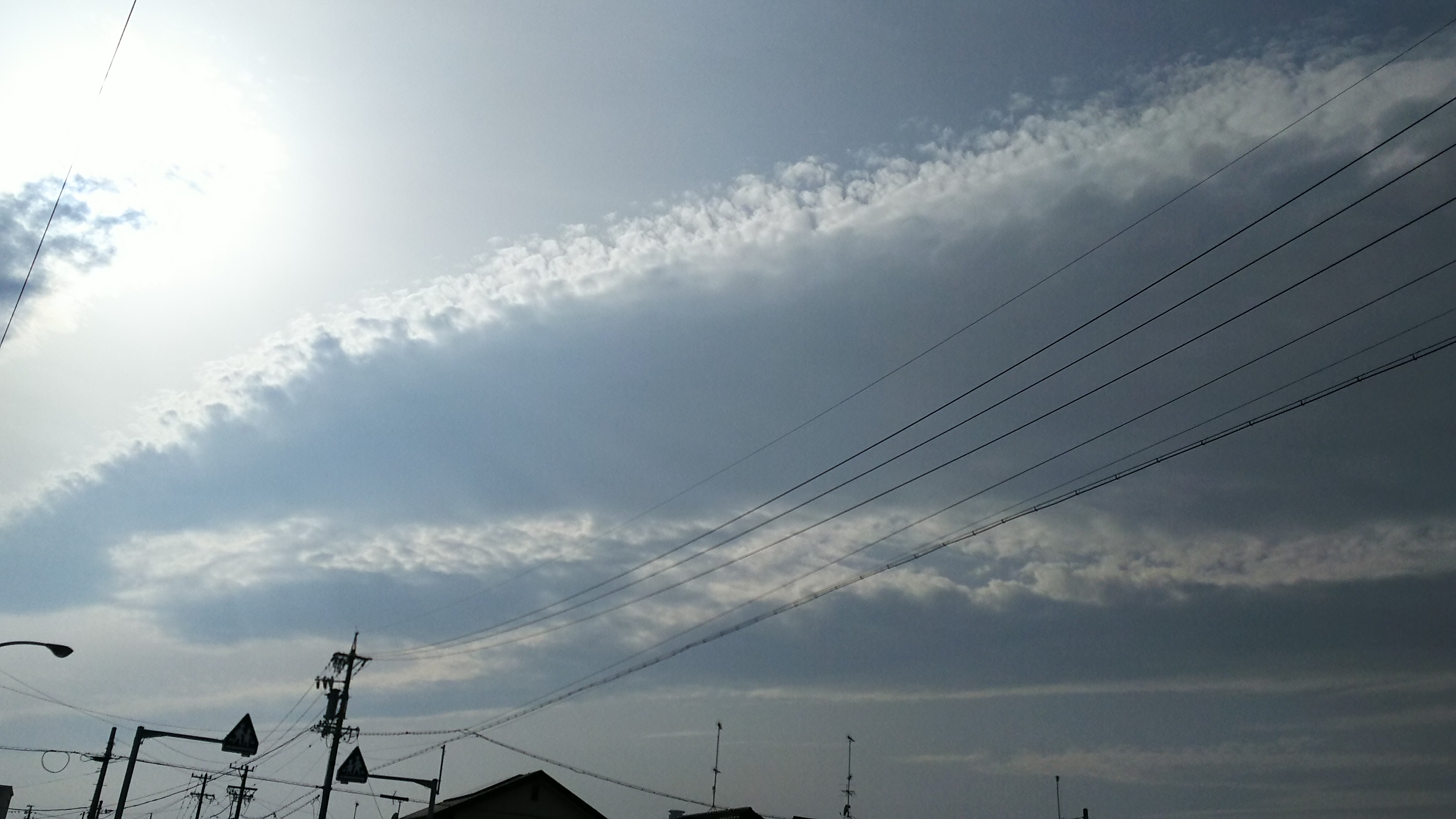 No.42348-1 地震雲