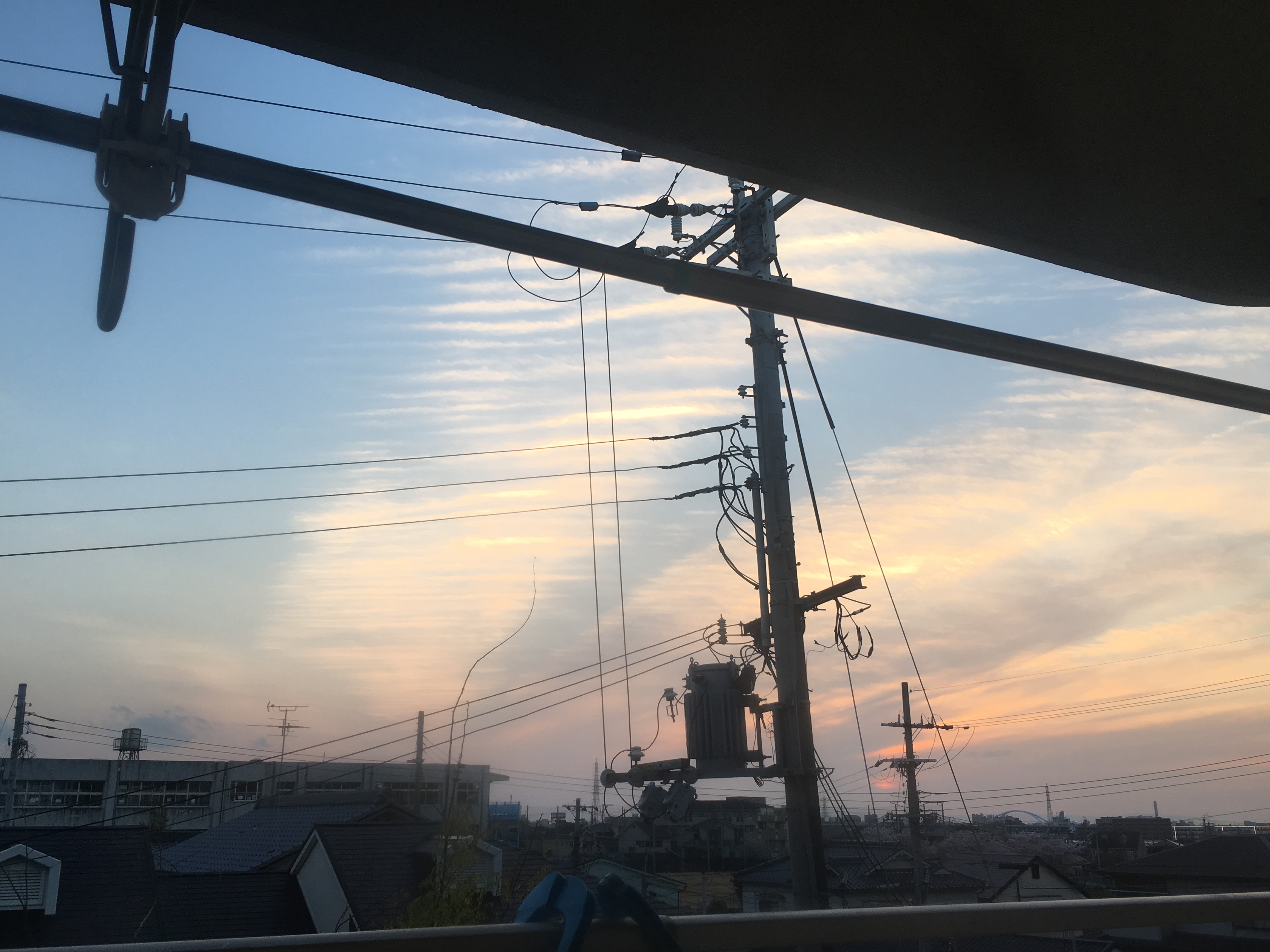 No.42424-1 地震雲