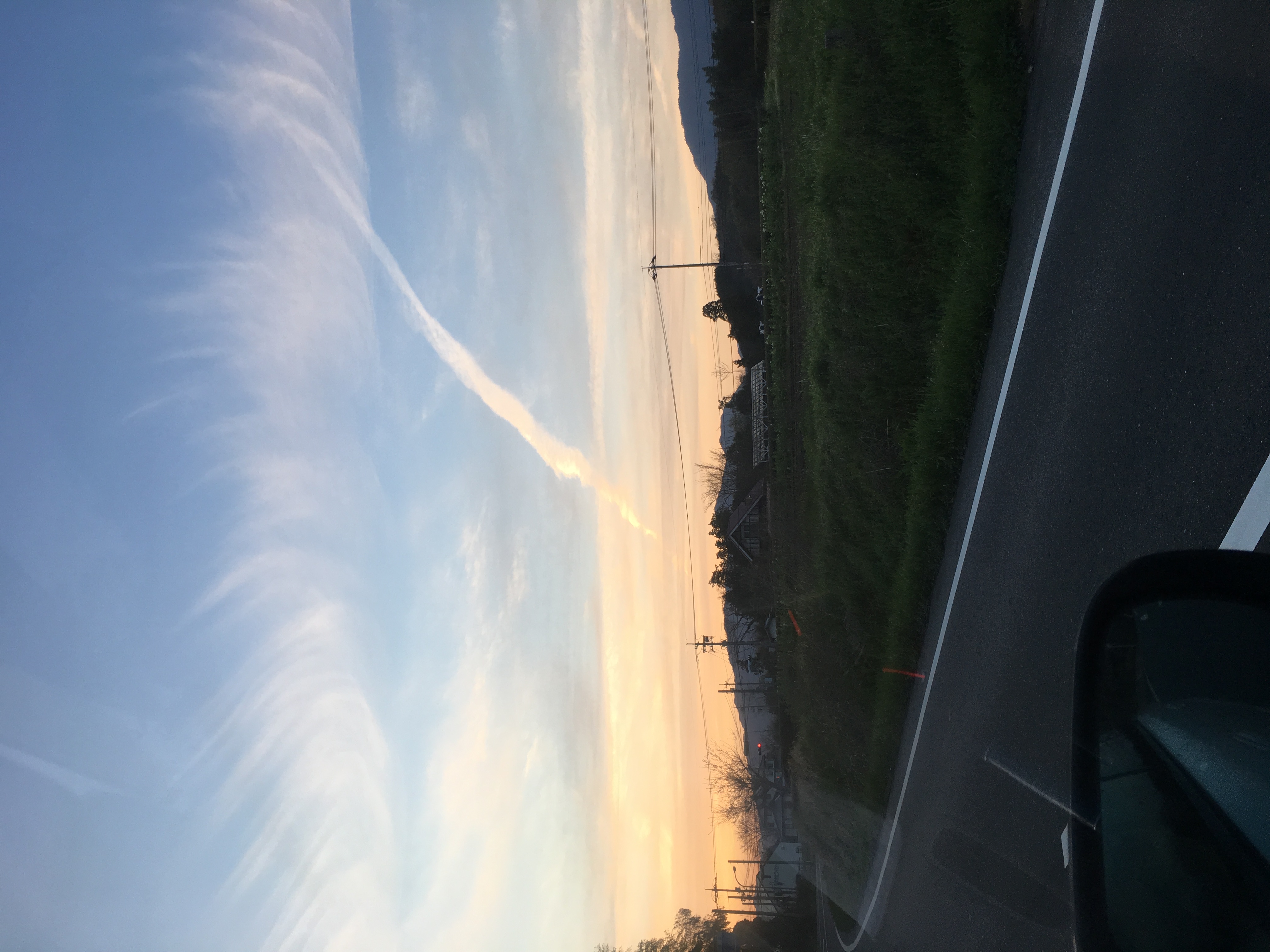 No.42427-1 地震雲