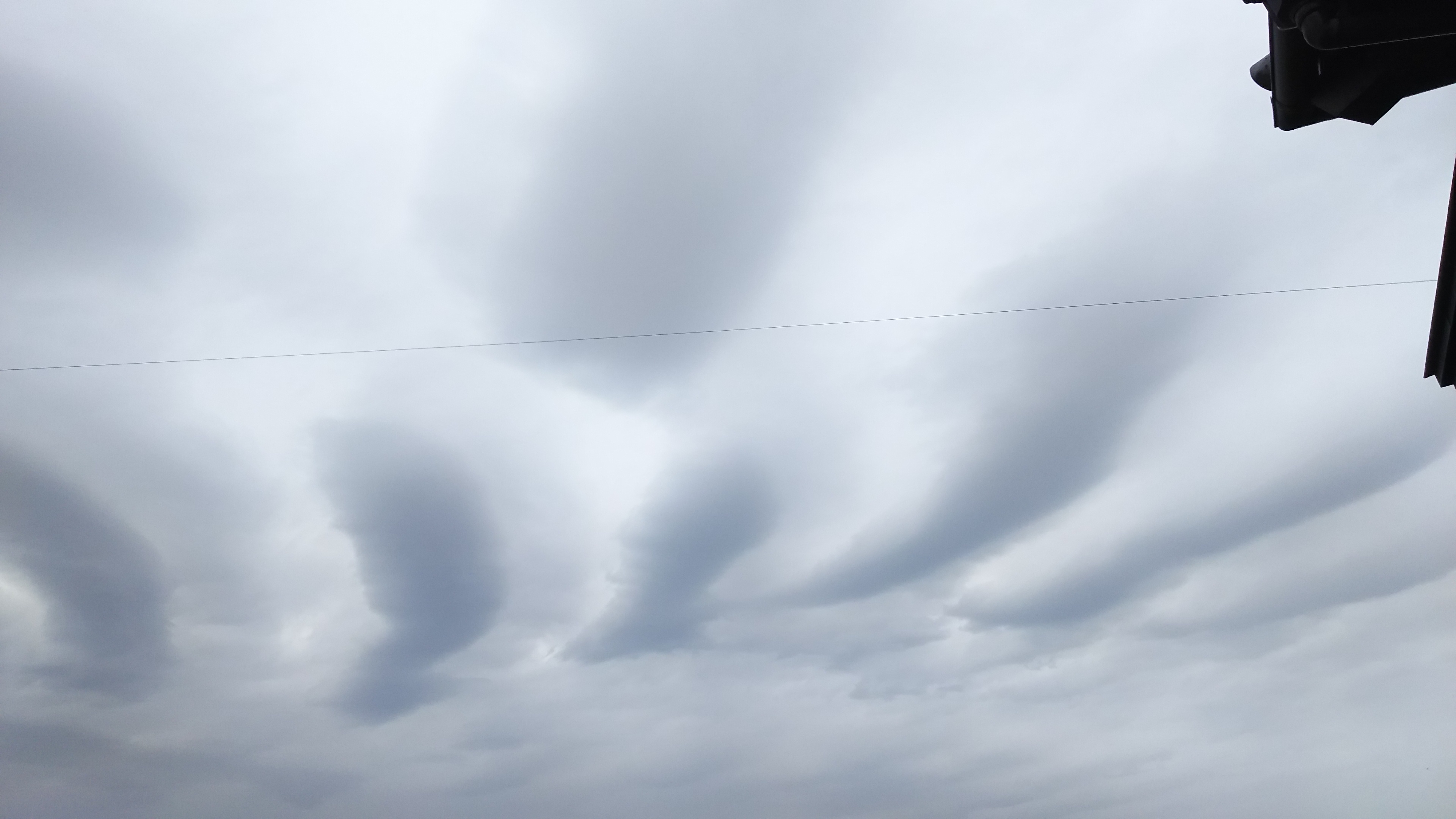 No.42639-1 地震雲