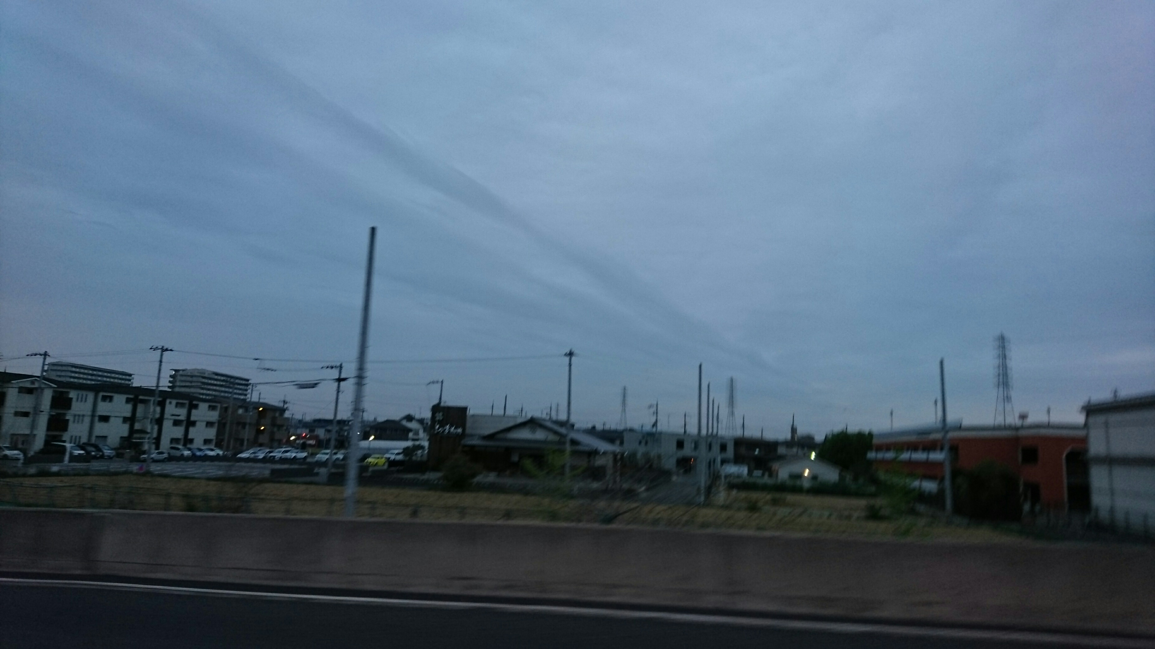 No.42694-1 地震雲