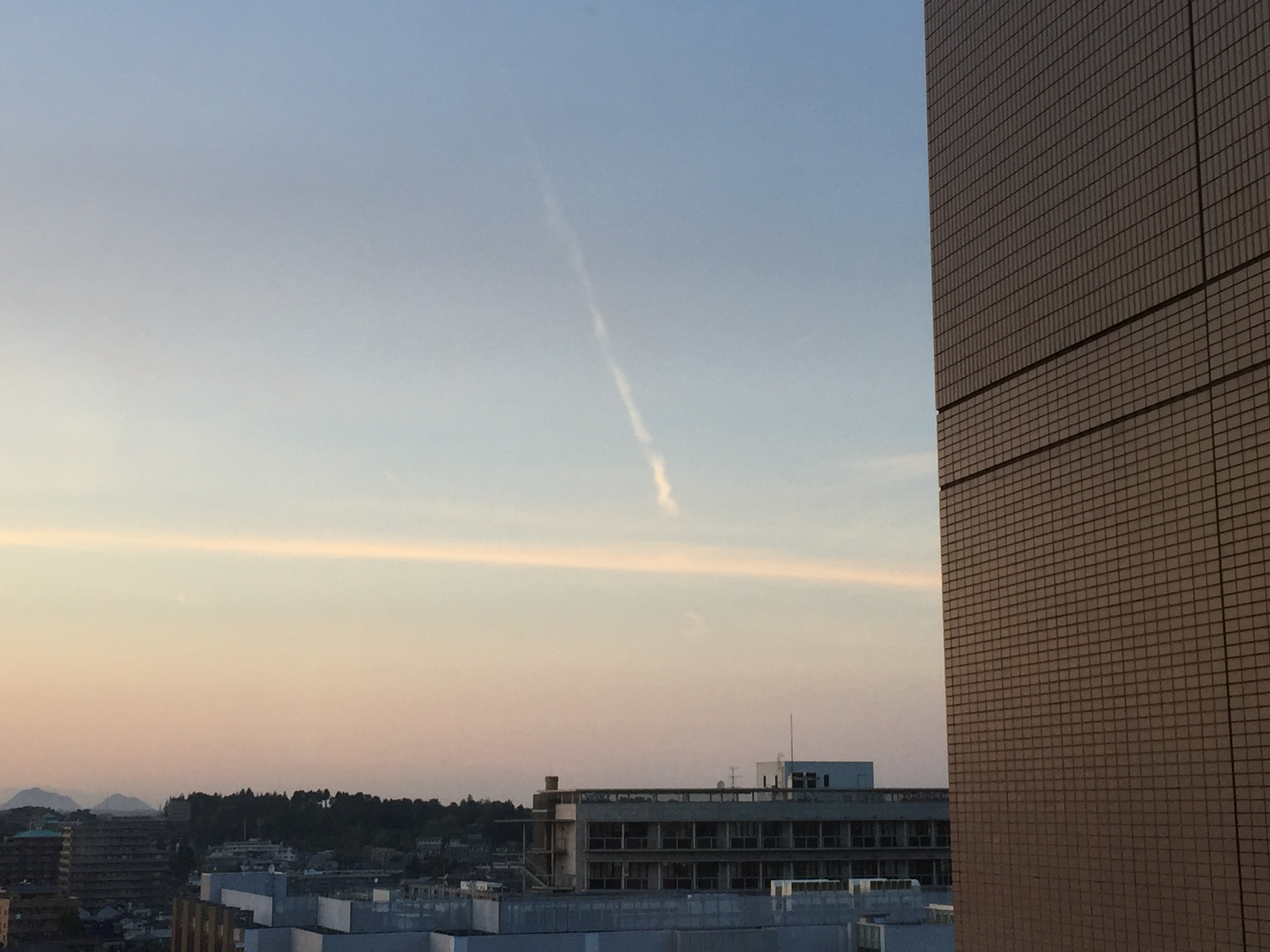 No.43011-1 地震雲