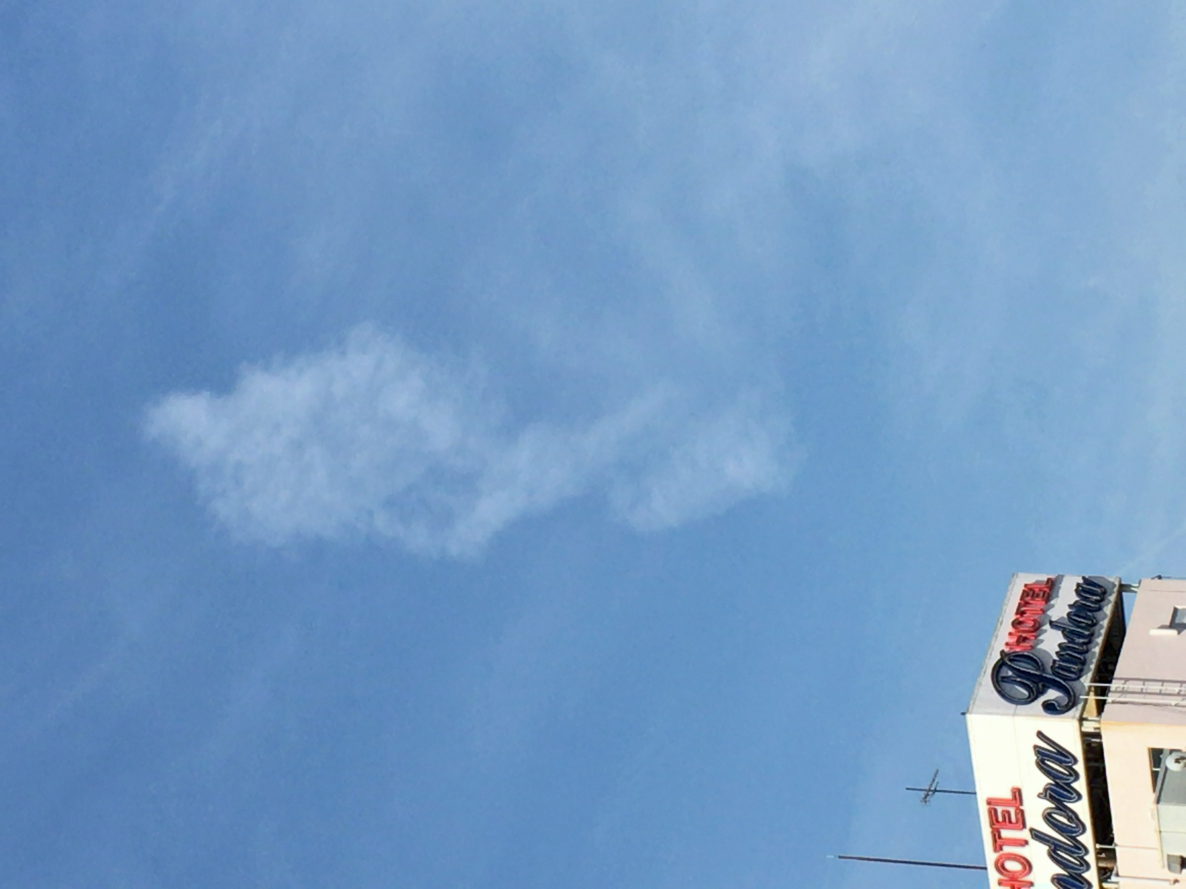 No.43021-1 地震雲