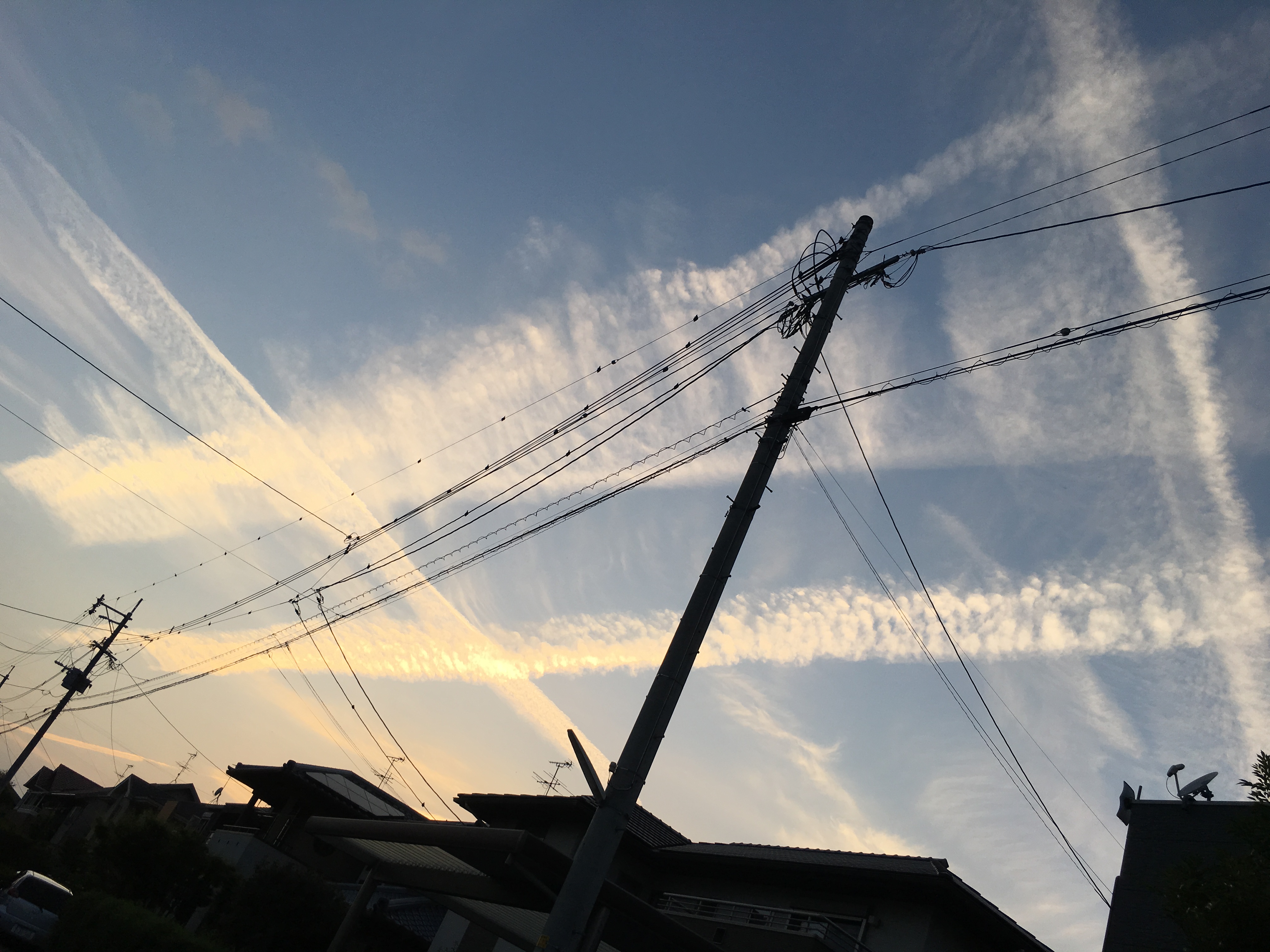 No.43086-1 地震雲