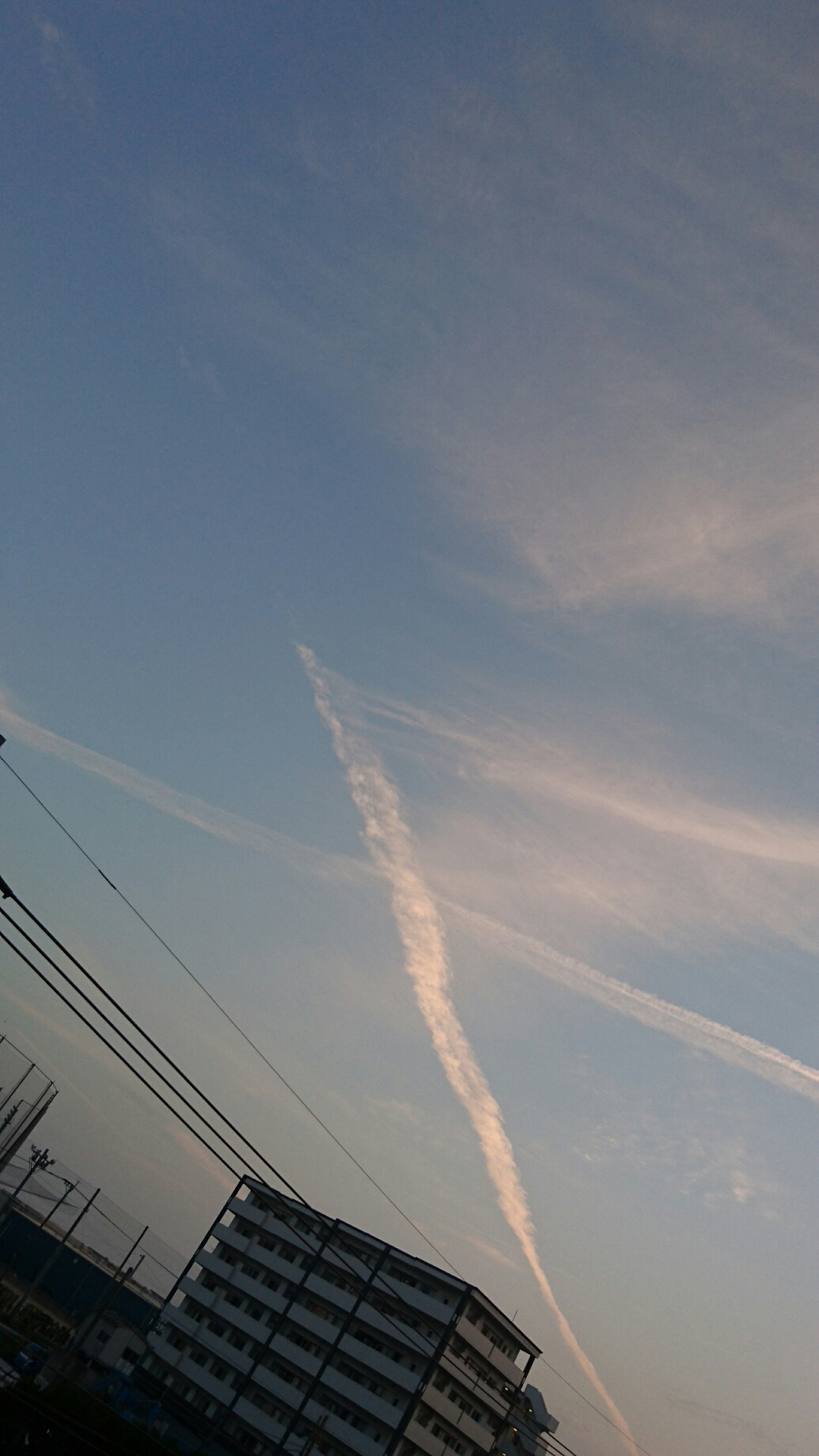 No.43095-1 地震雲