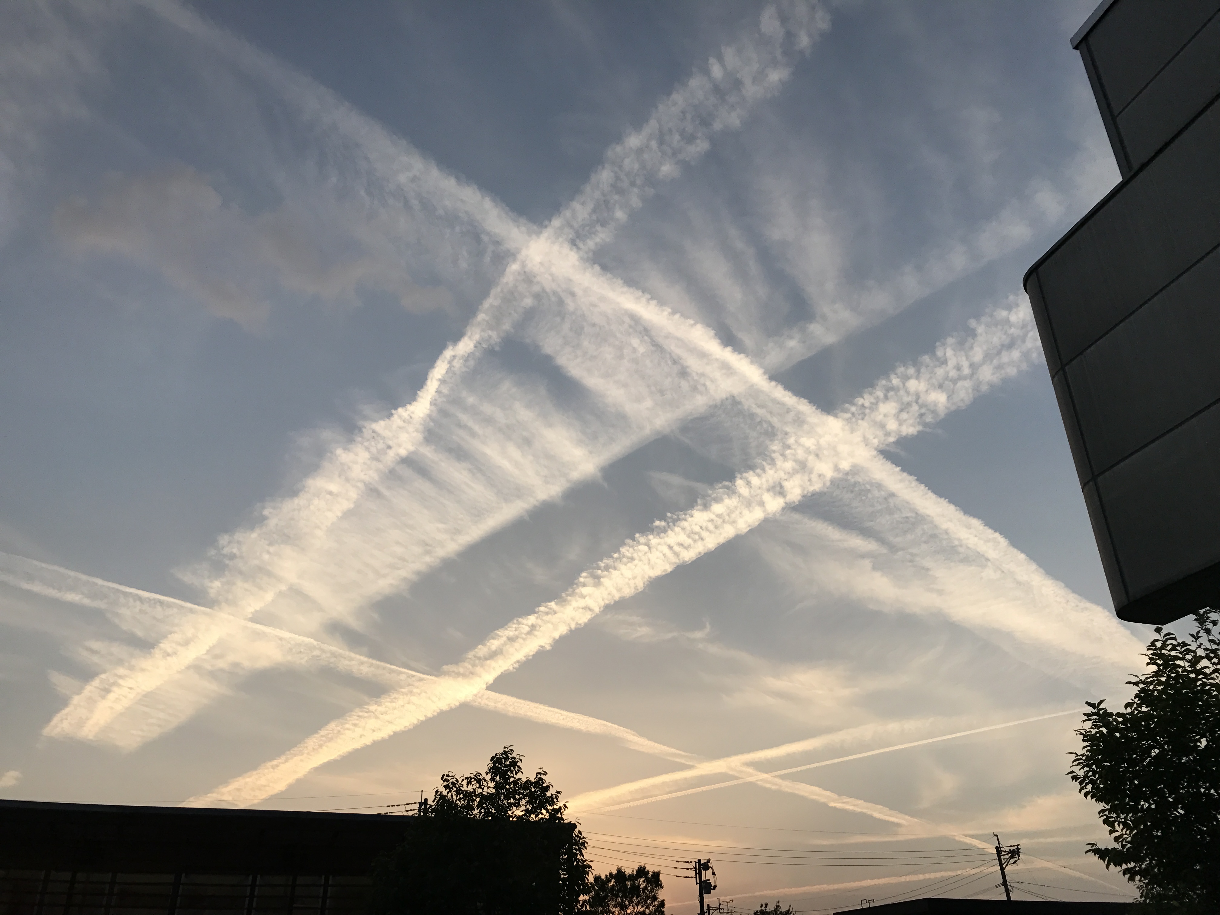 No.43147-1 地震雲