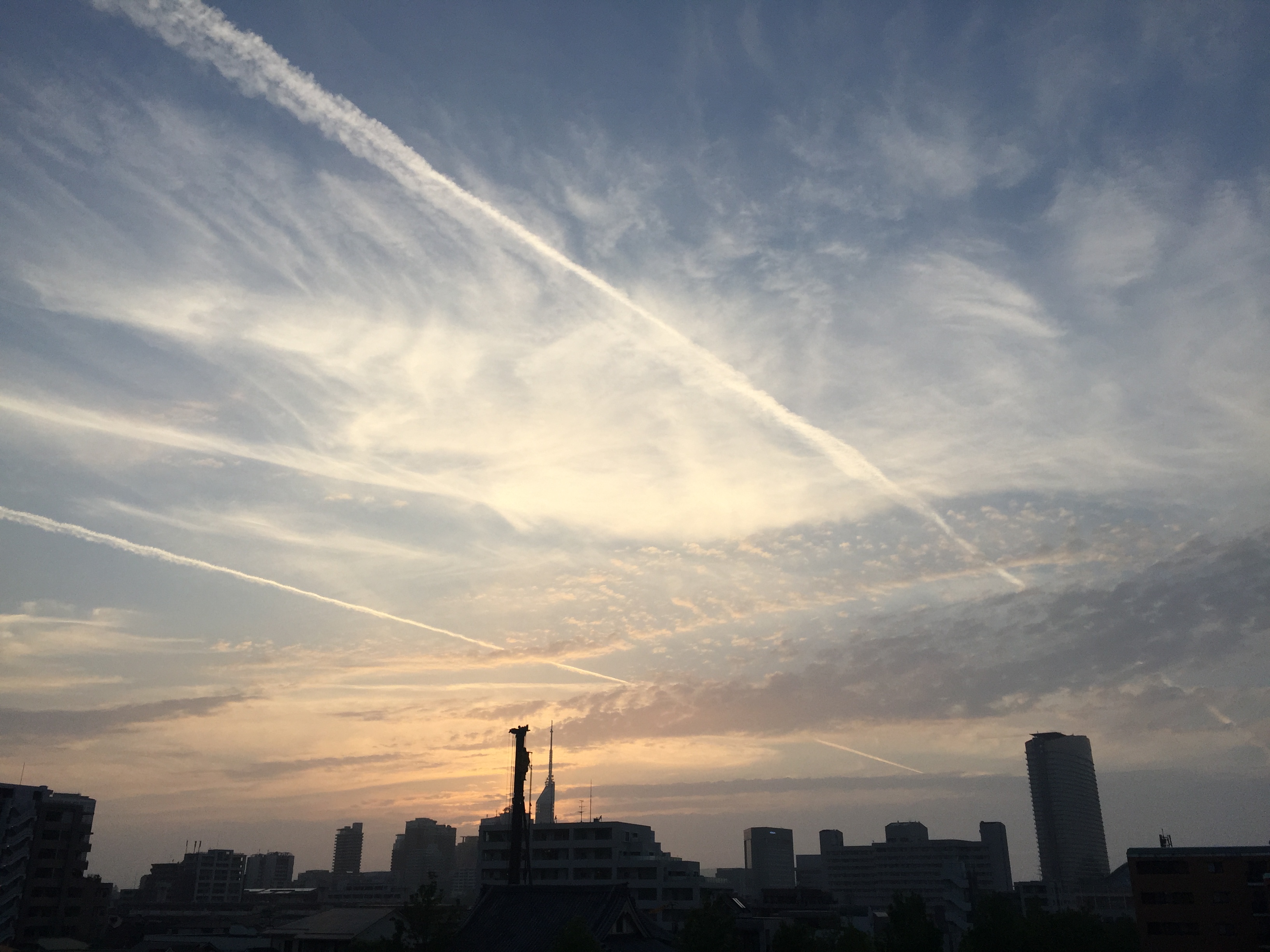 No.43215-1 地震雲