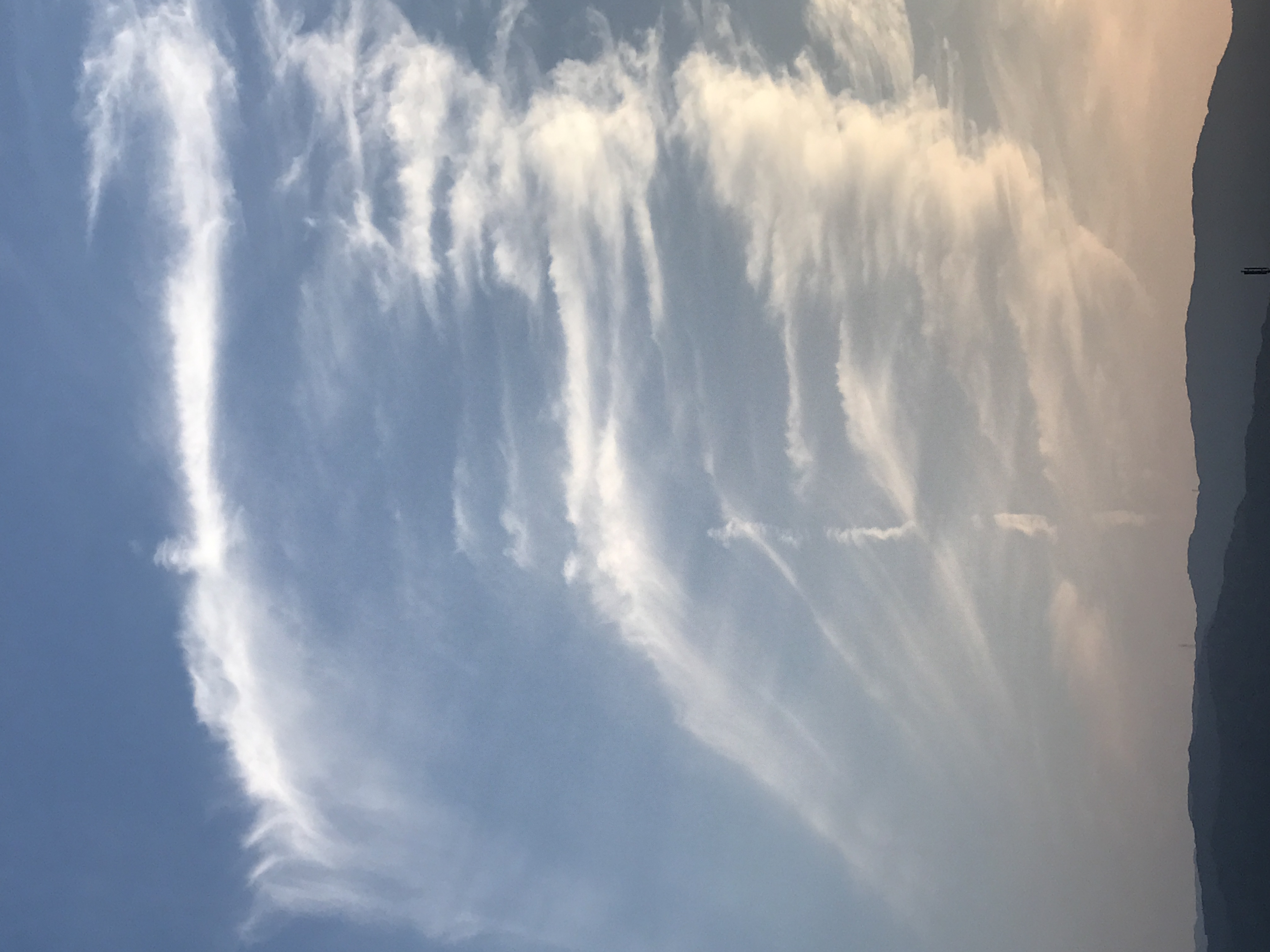 No.43339-1 地震雲