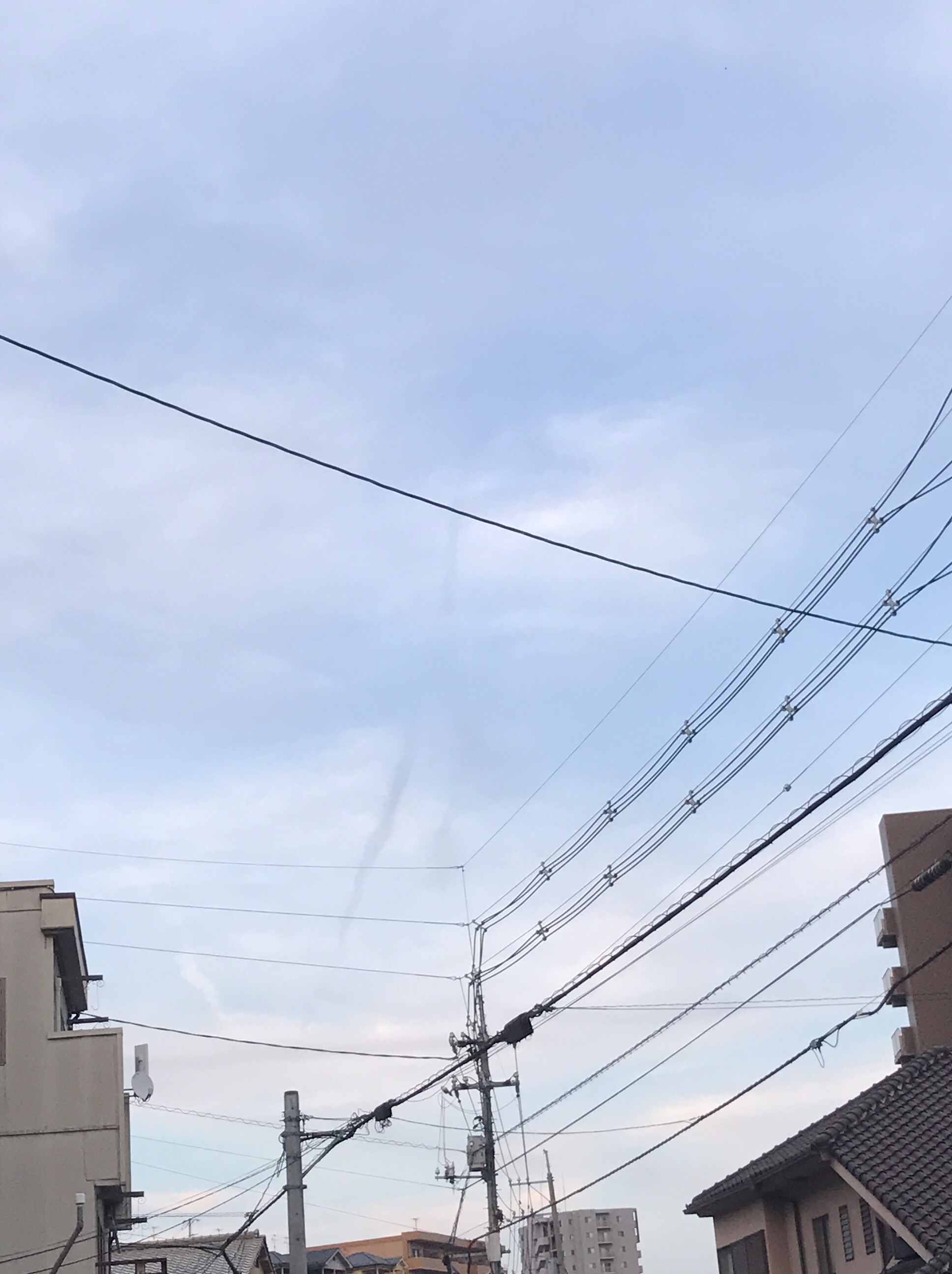 No.43566-1 地震雲