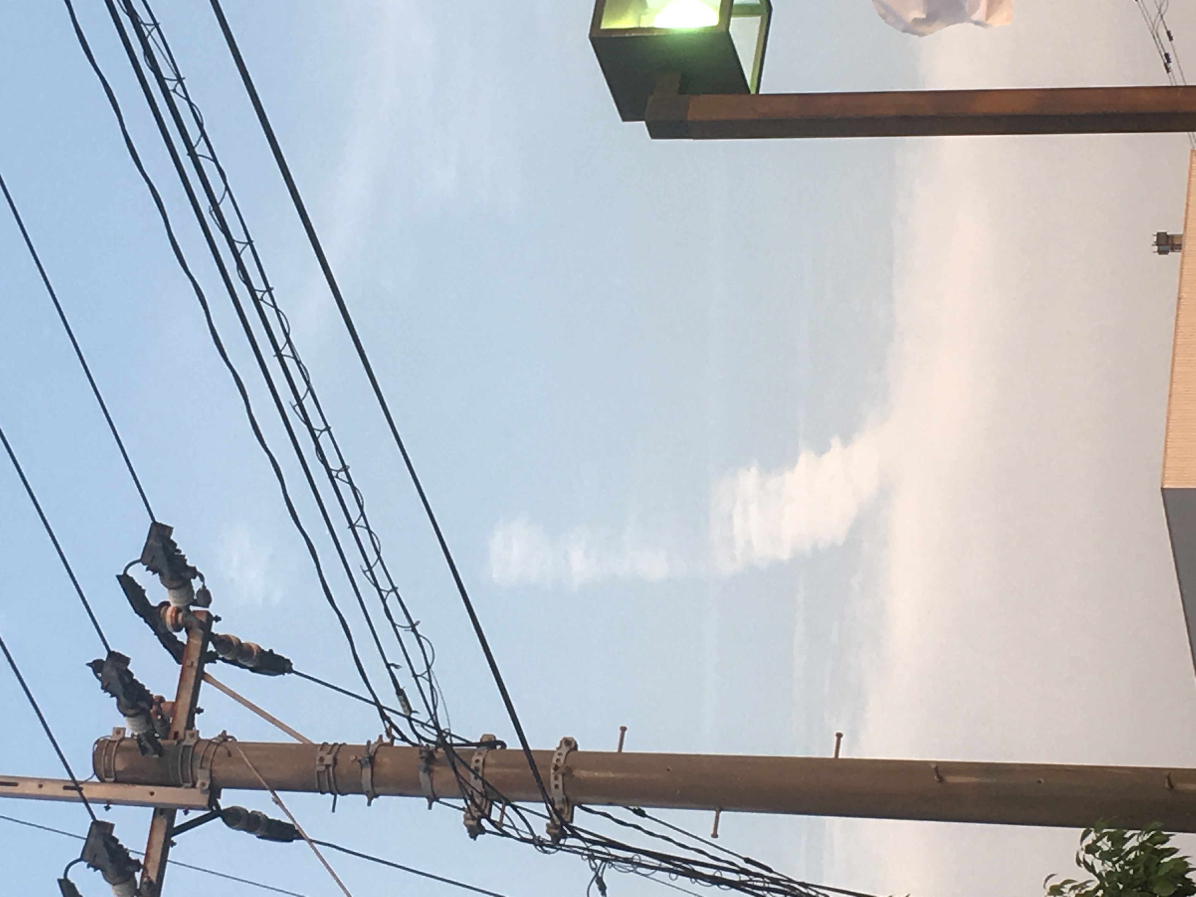 No.43697-1 地震雲