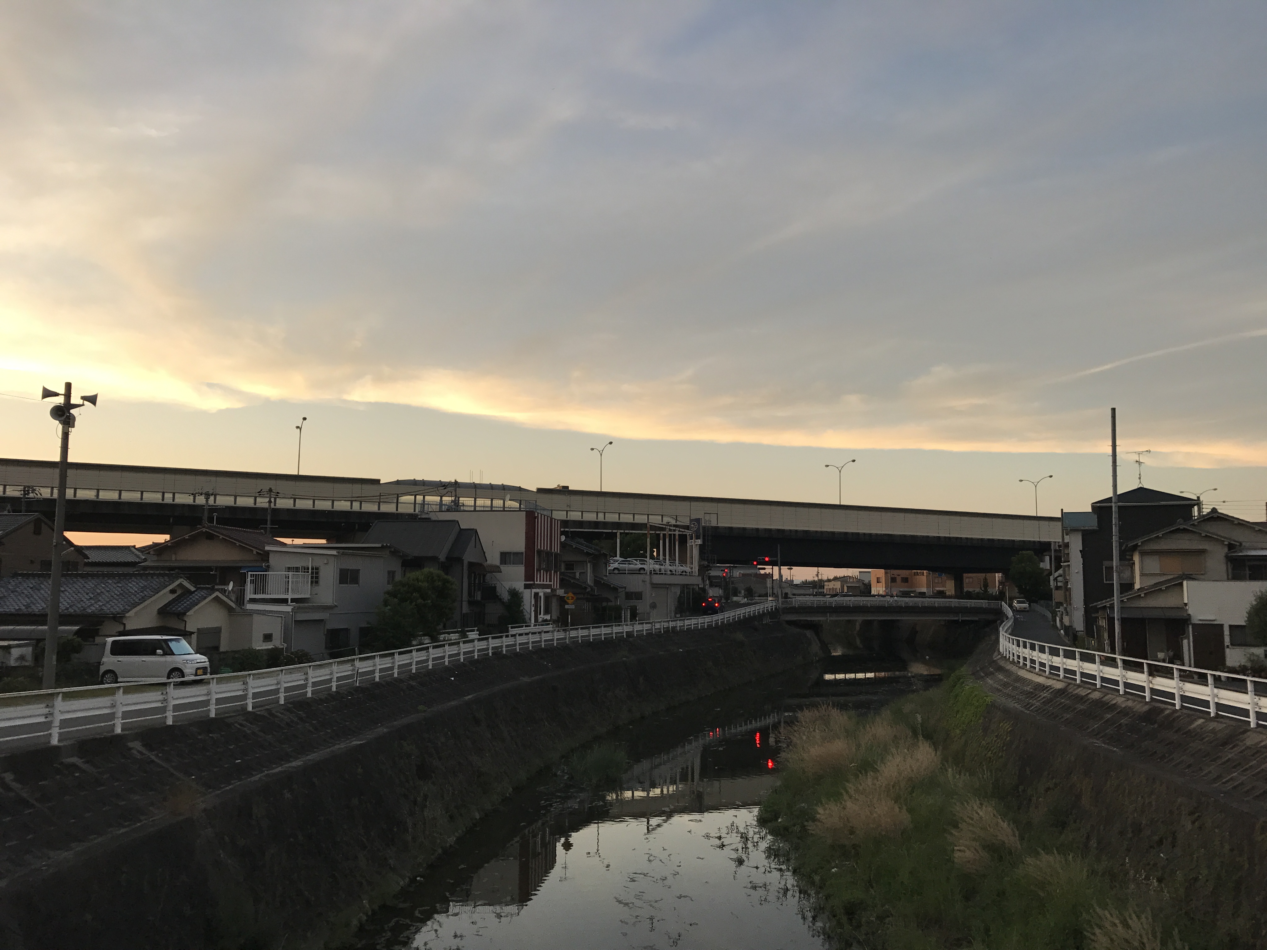 No.43700-1 地震雲