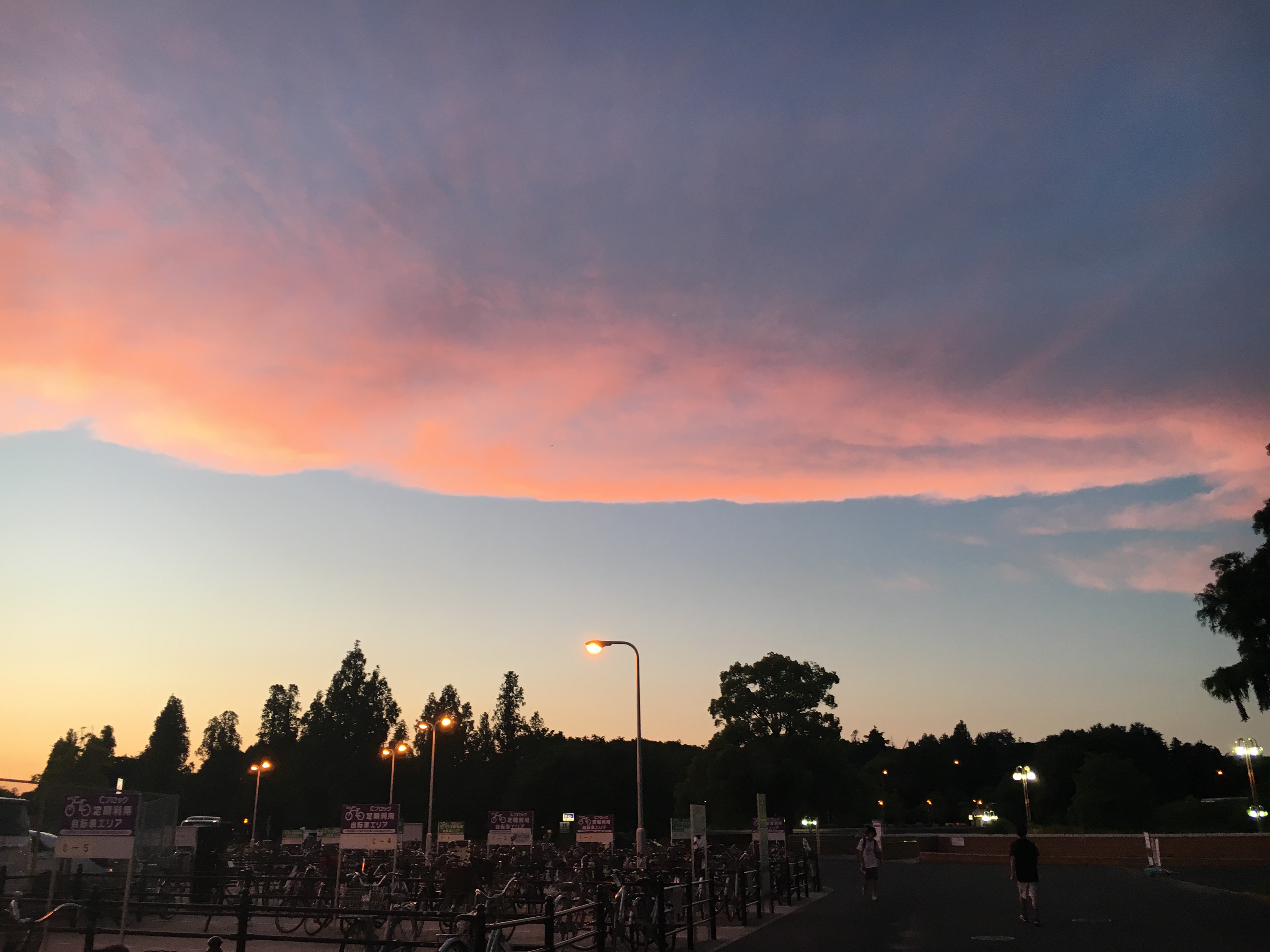 No.43701-1 地震雲