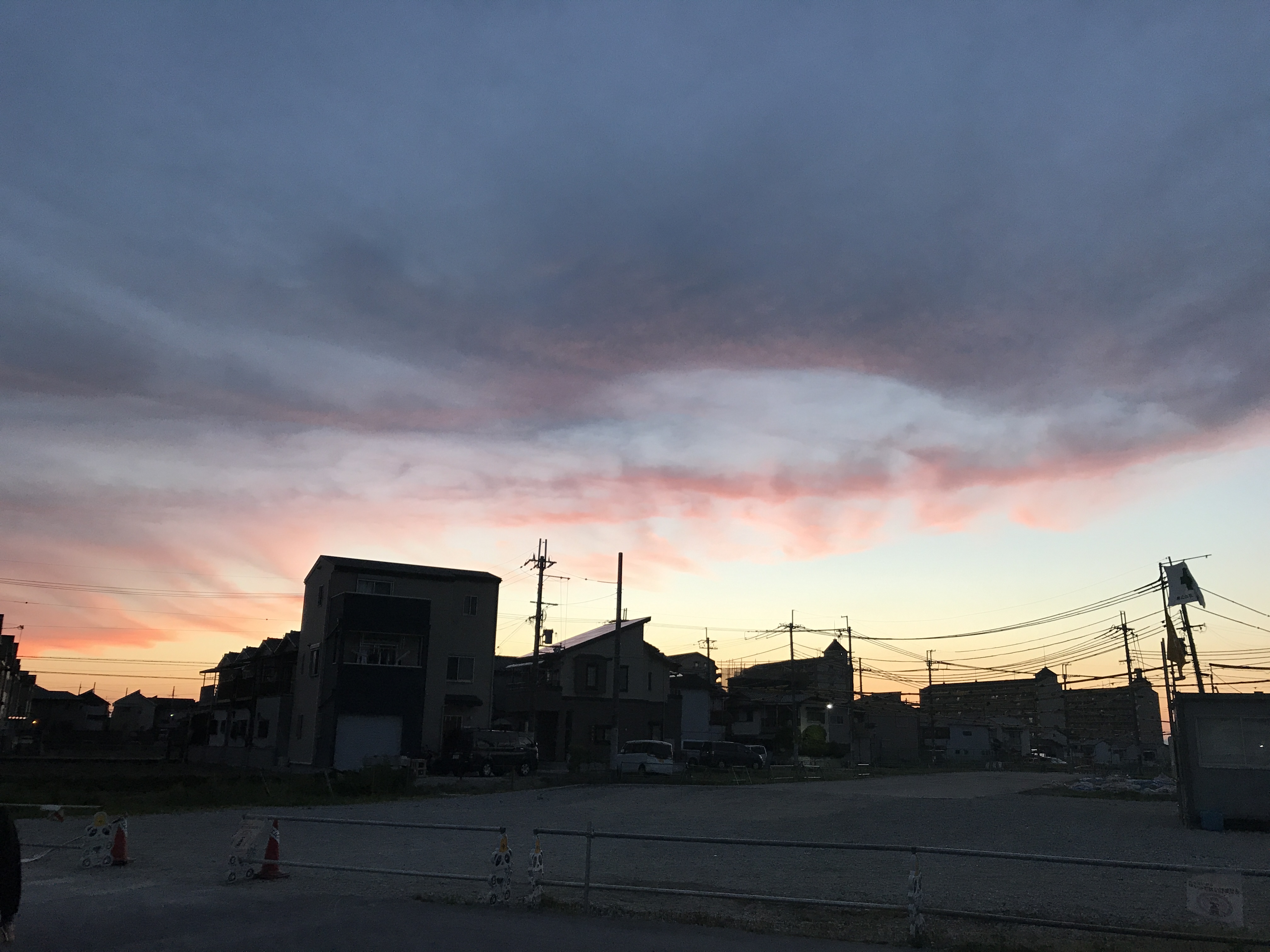 No.43702-1 地震雲