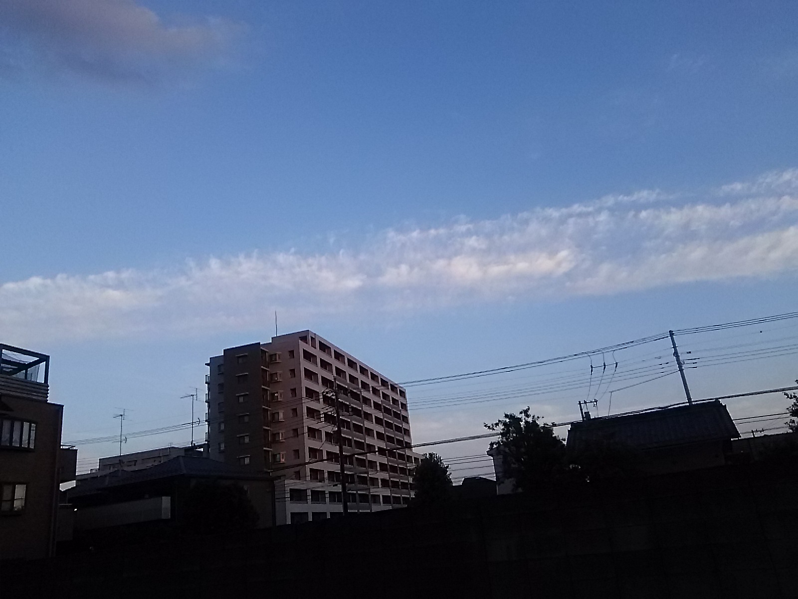 No.43807-1 地震雲